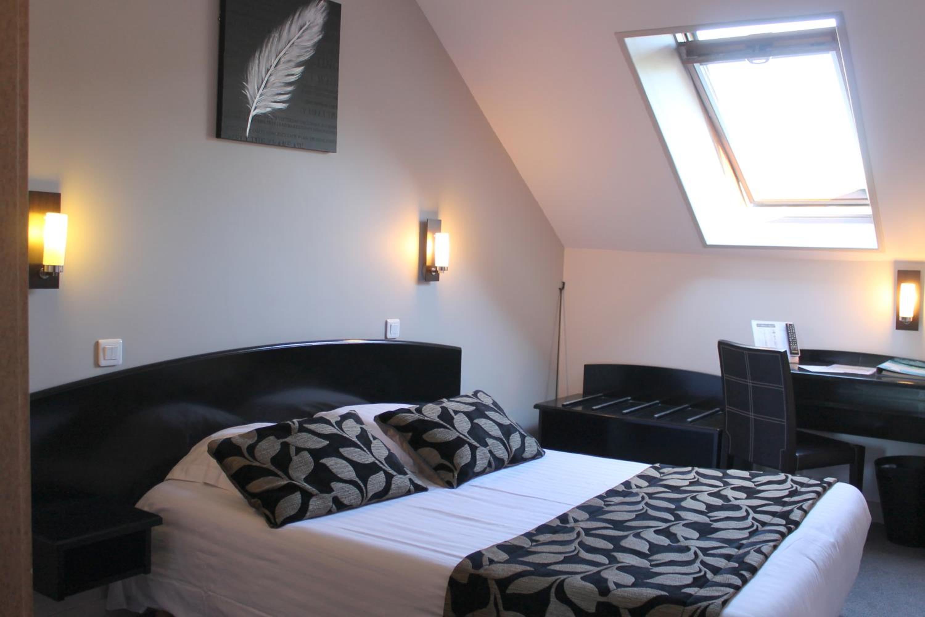 Double Room - Photo 2