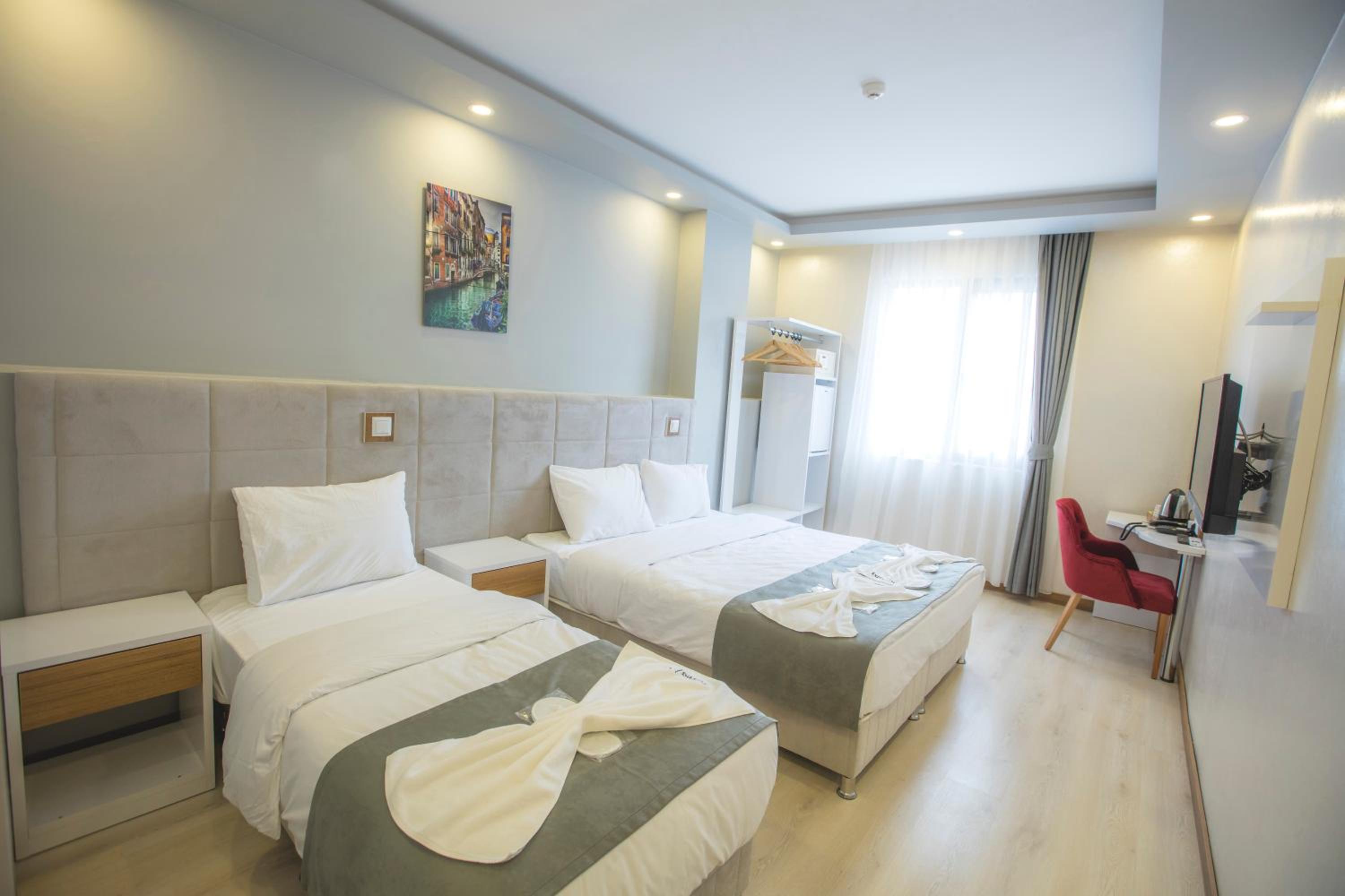 Deluxe Triple Room photo 1