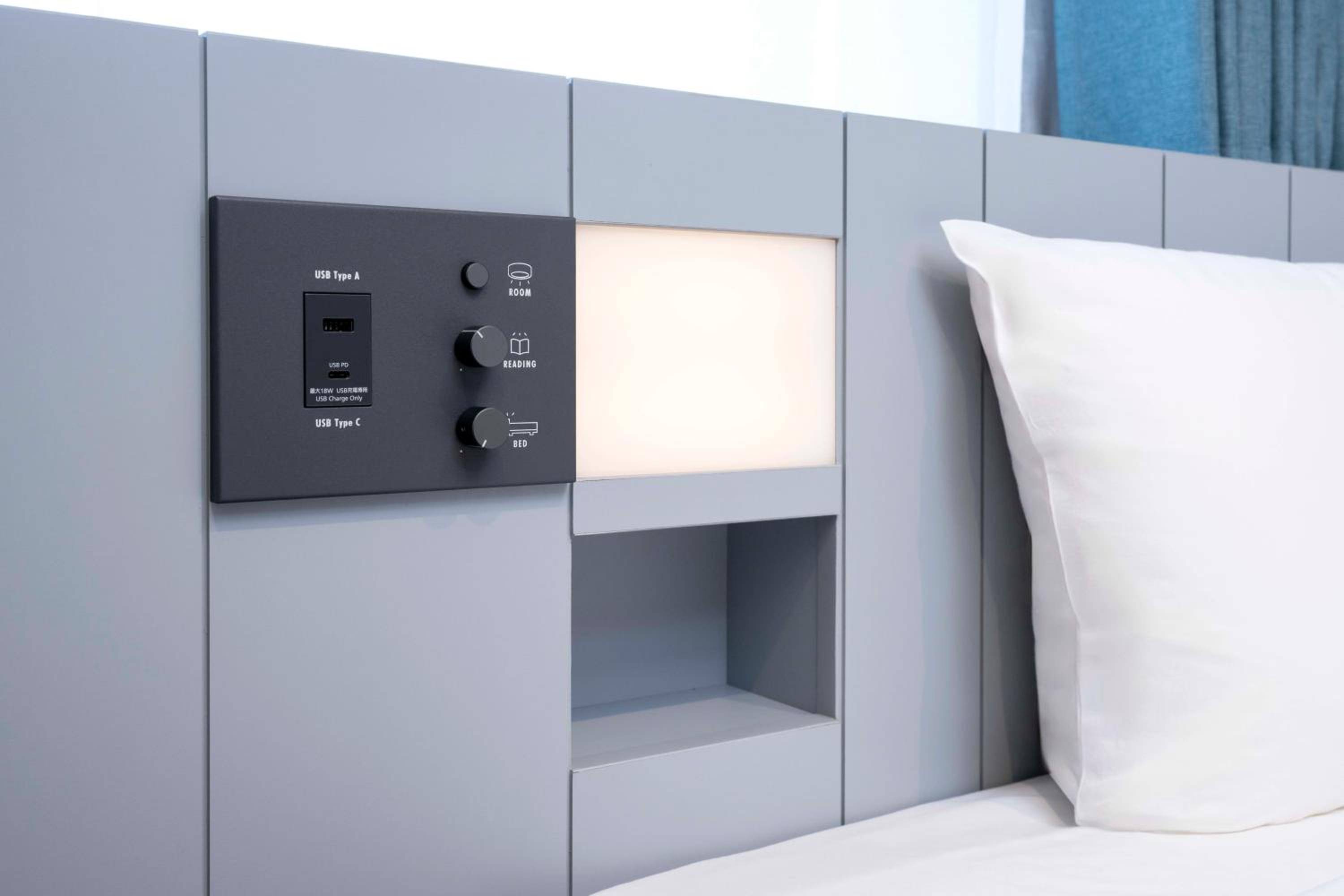 [Renovated] Double Non-Smoking 1 Pax (Room size 12 SQM, Bed width 55 in) photo 3