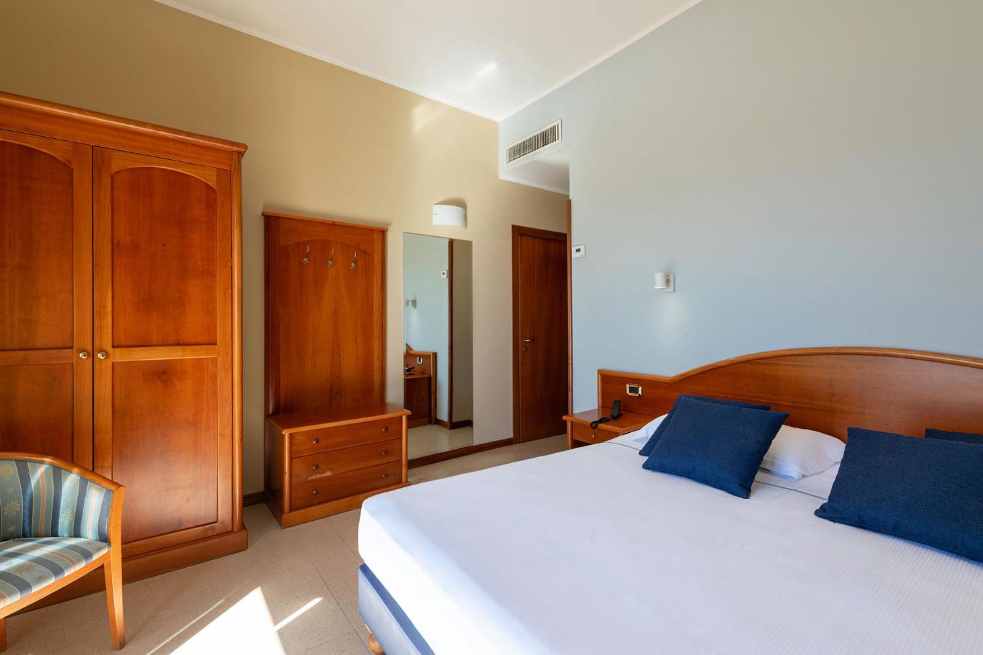 Triple Room - Photo 3