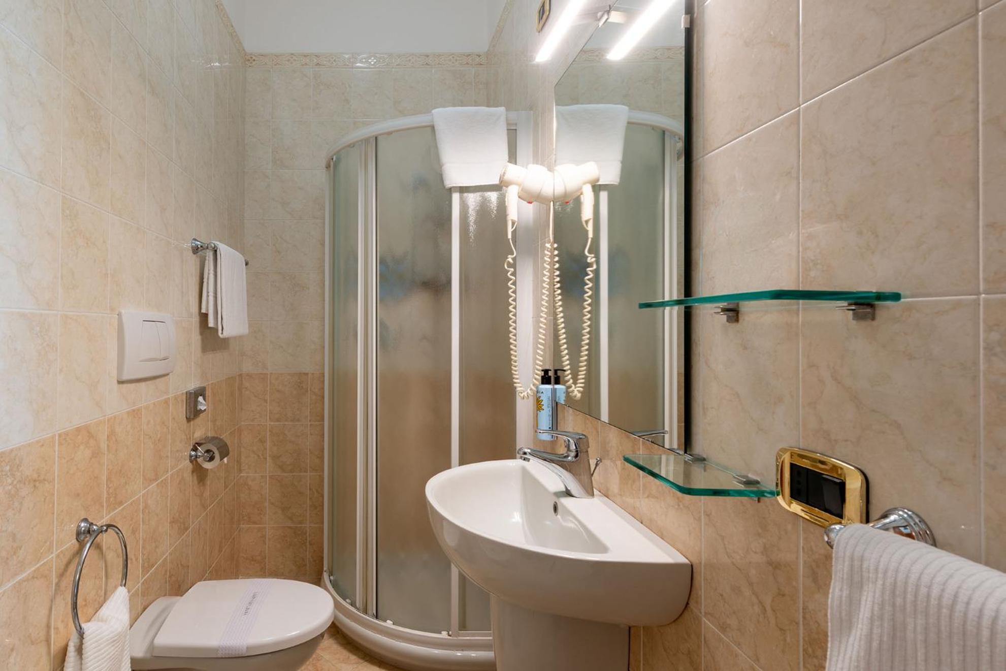 Triple Room - Photo 4
