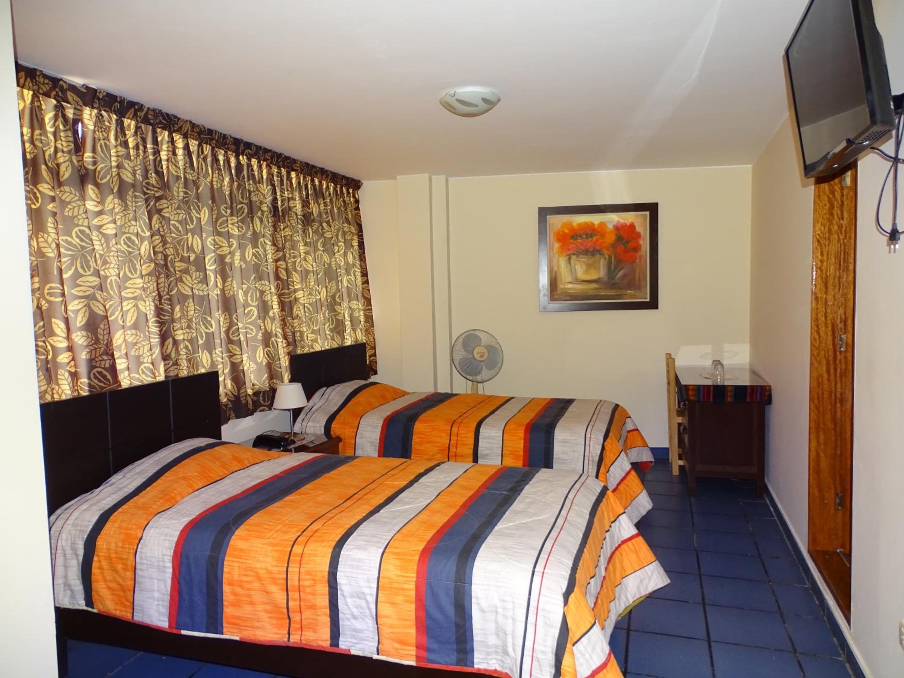 Standard Twin Room photo 2