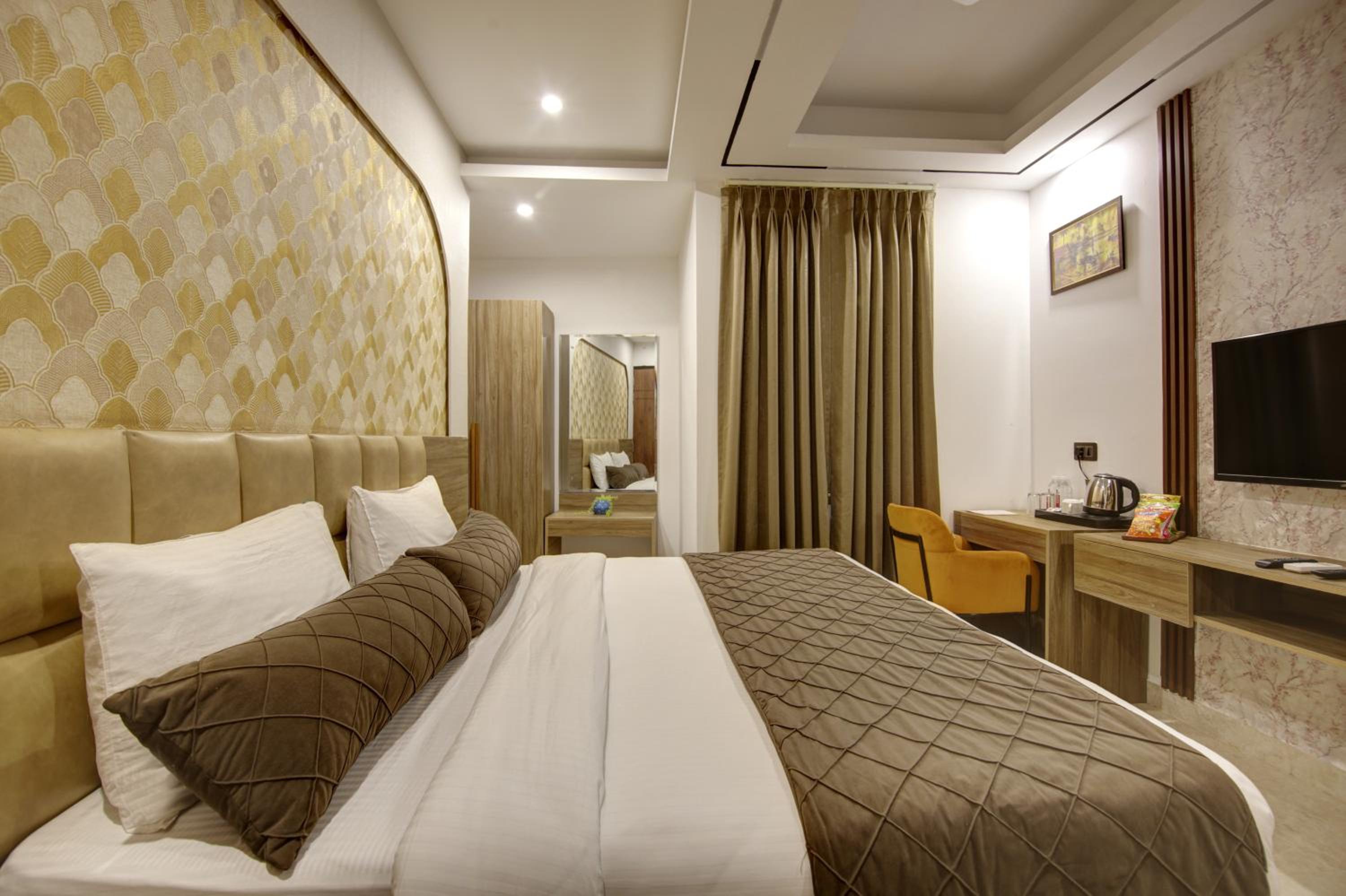 Two-Bedroom Suite