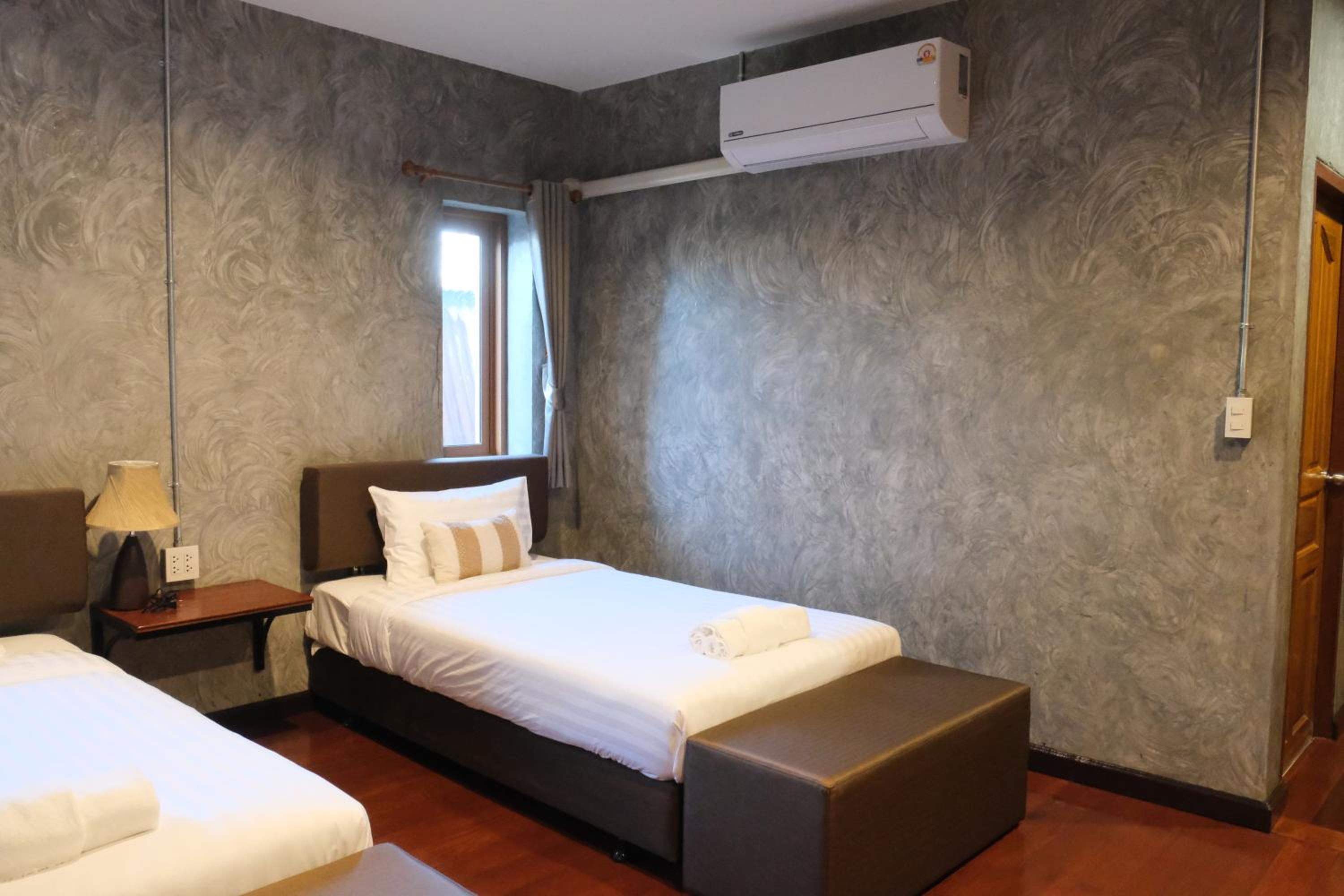 Superior Twin Room photo 3