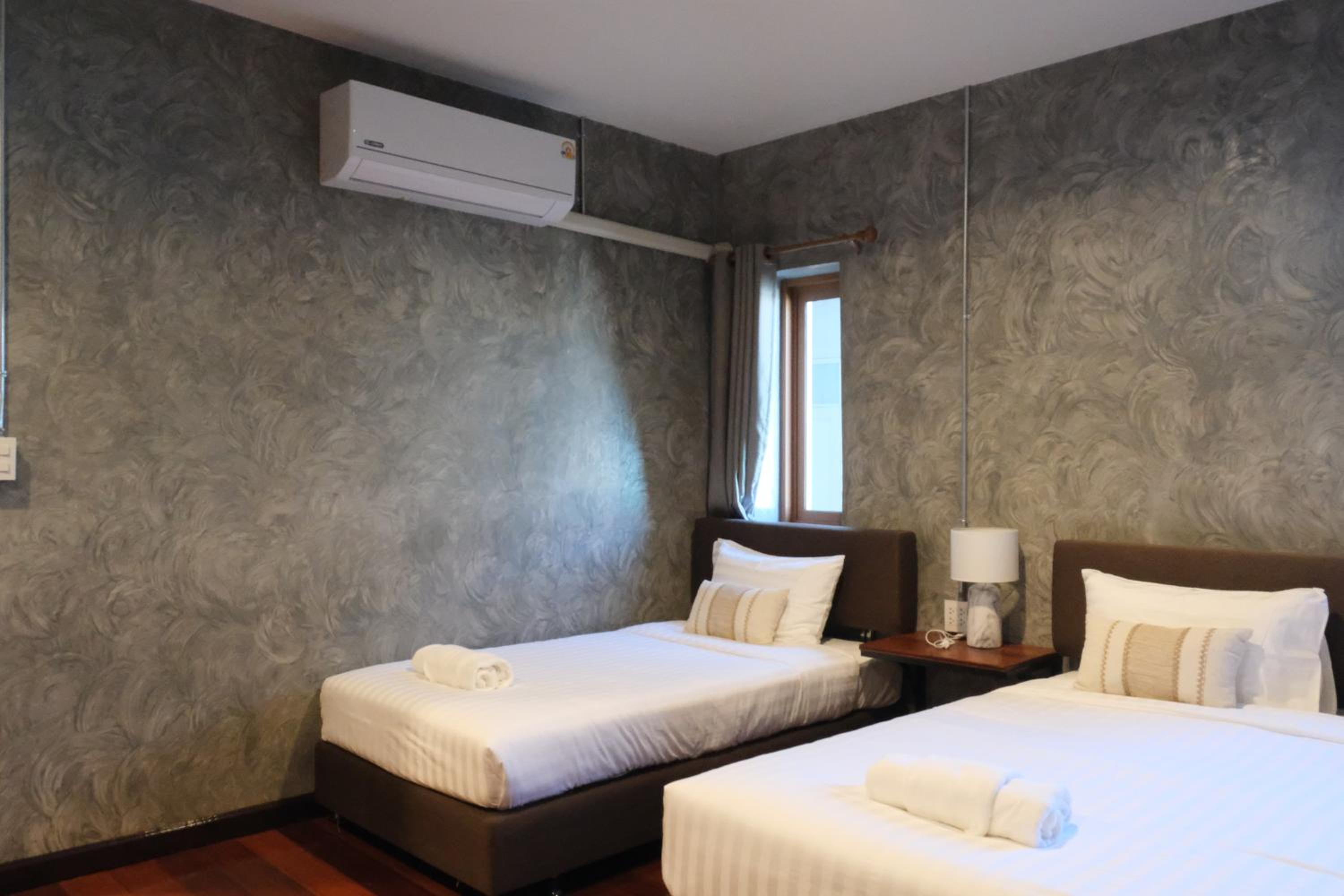 Superior Triple Room photo 3