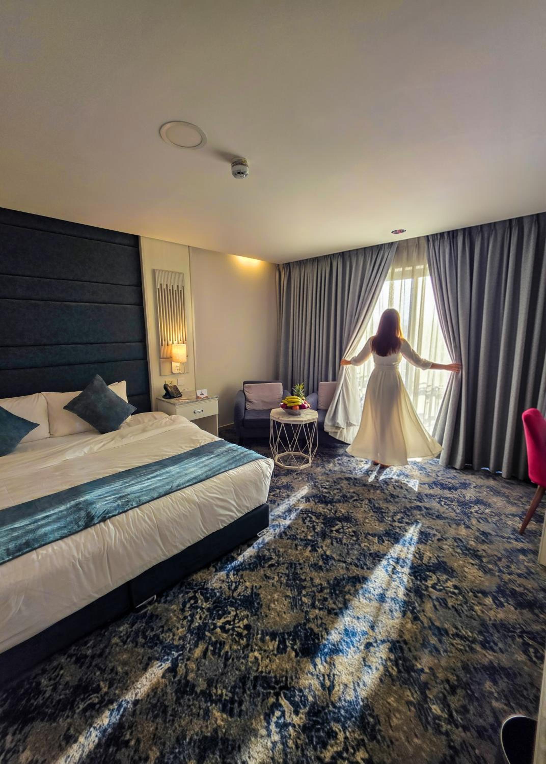 Suite with Hot Tub