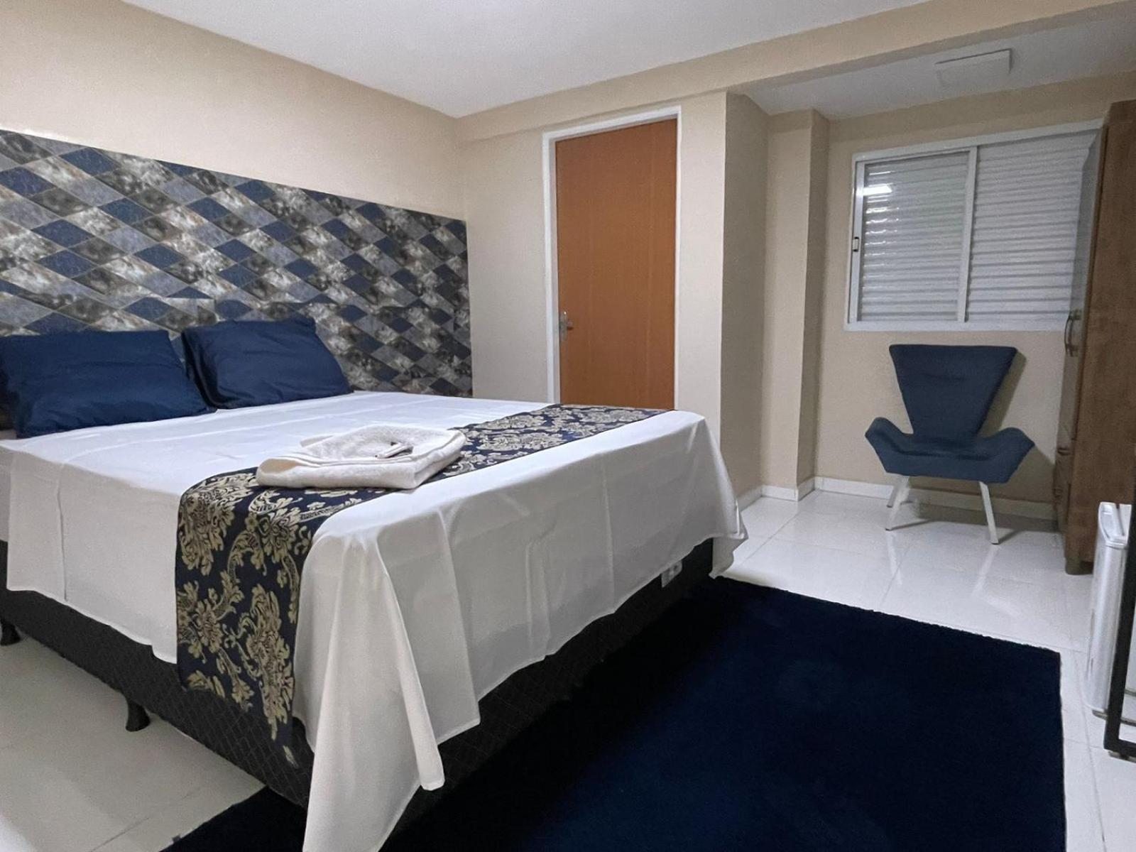 Large Double Room photo 1
