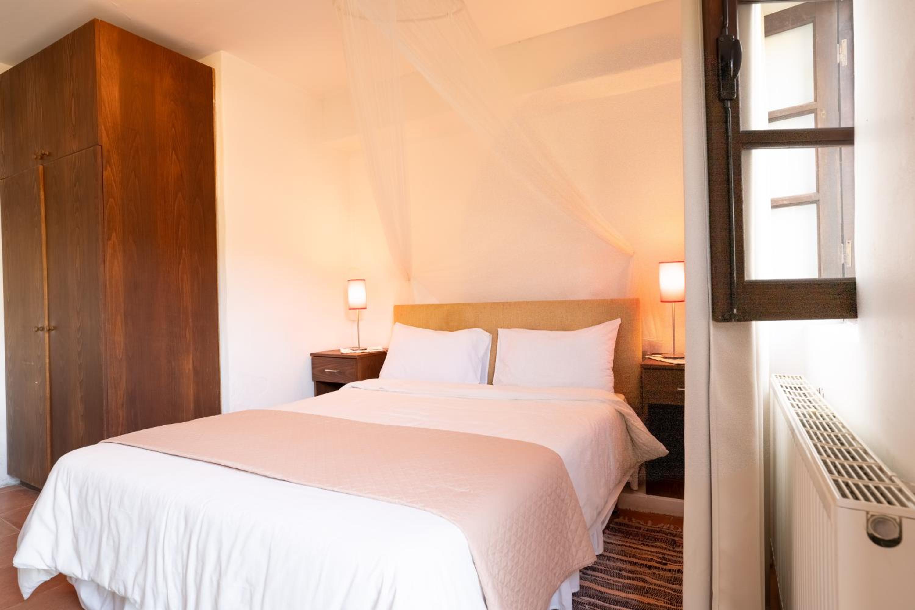 Economy Double Room photo 2