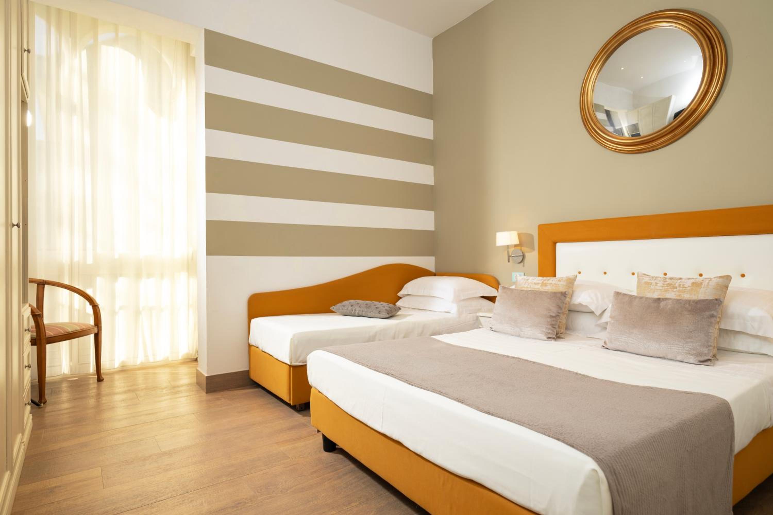Comfort Triple Room