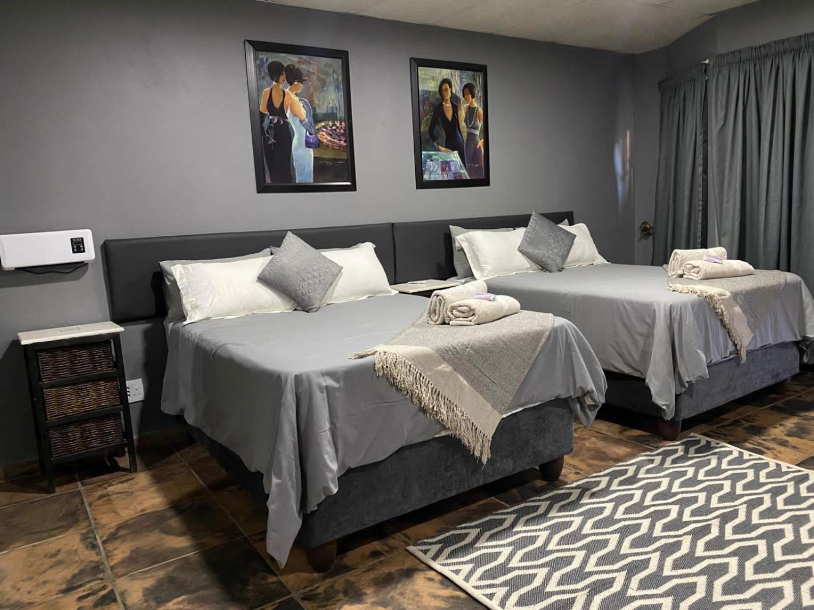 Double Room with Two Double Beds photo 2