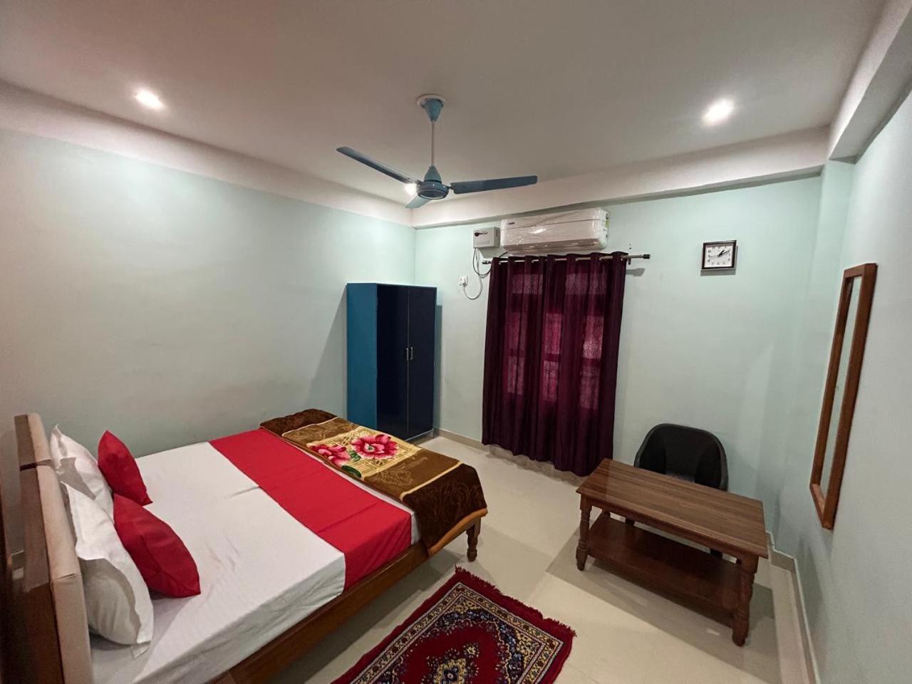 Budget Double Room photo 2