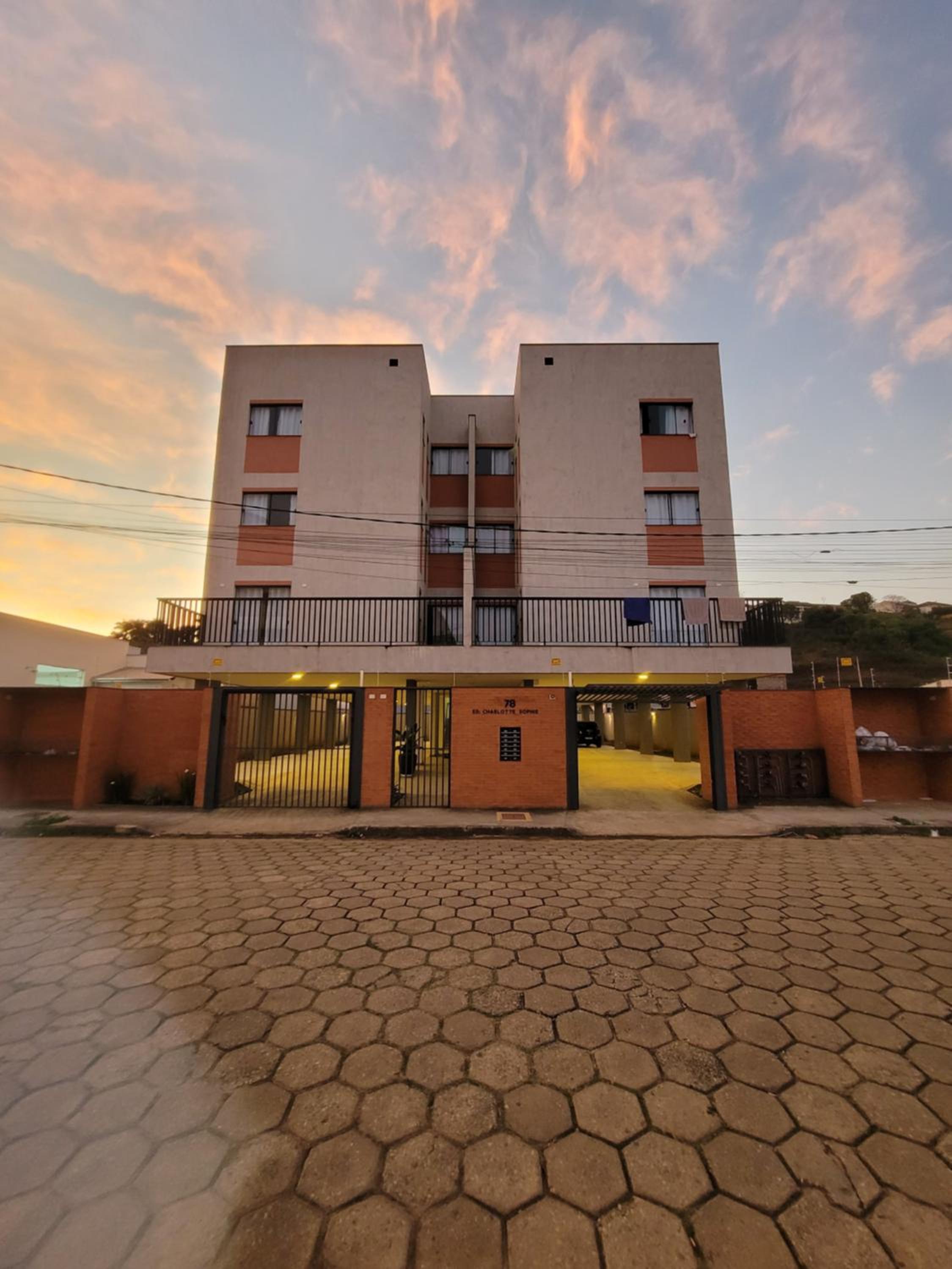 Two-Bedroom Apartment with Balcony photo 1