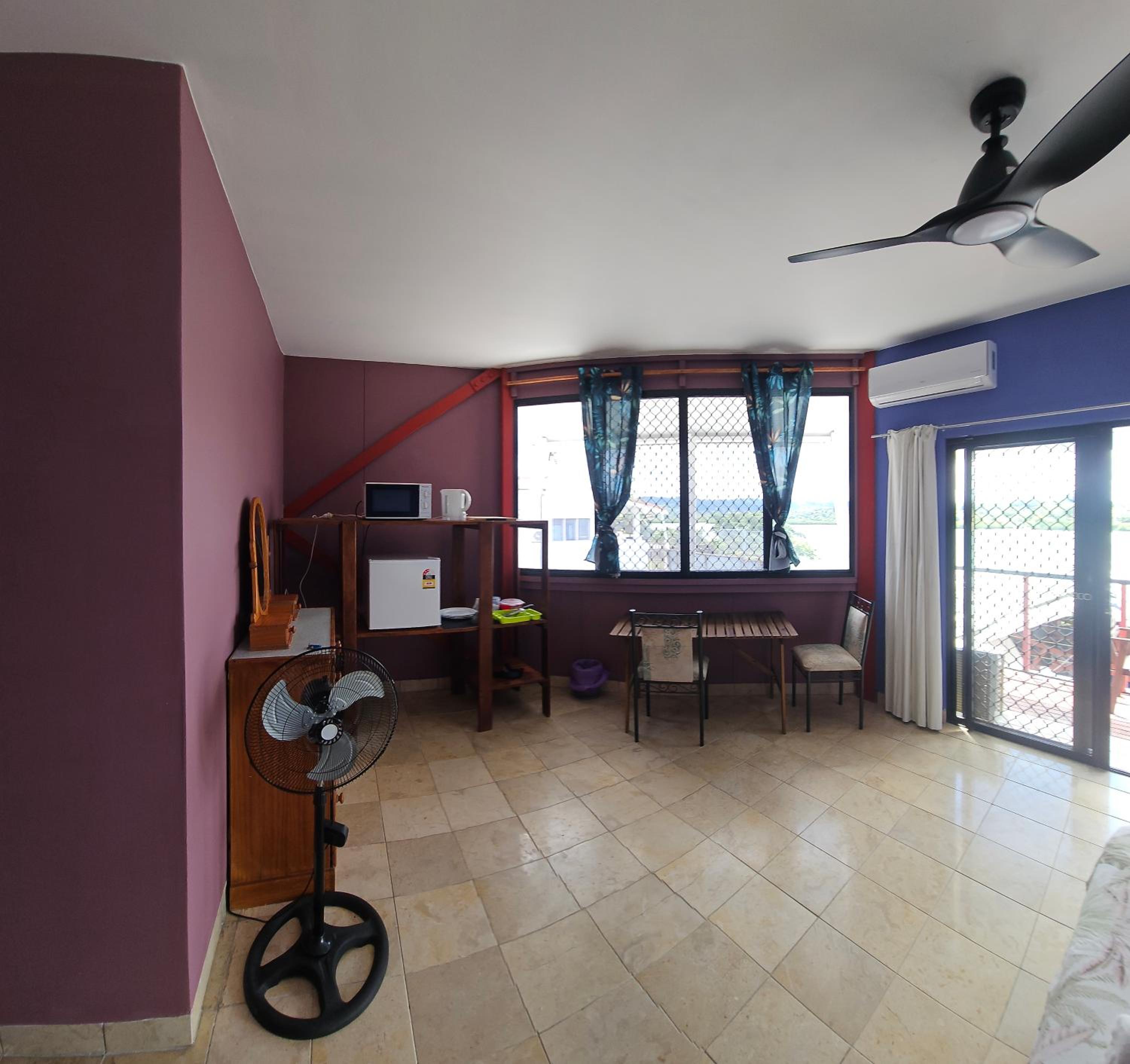 Studio with Balcony photo 2