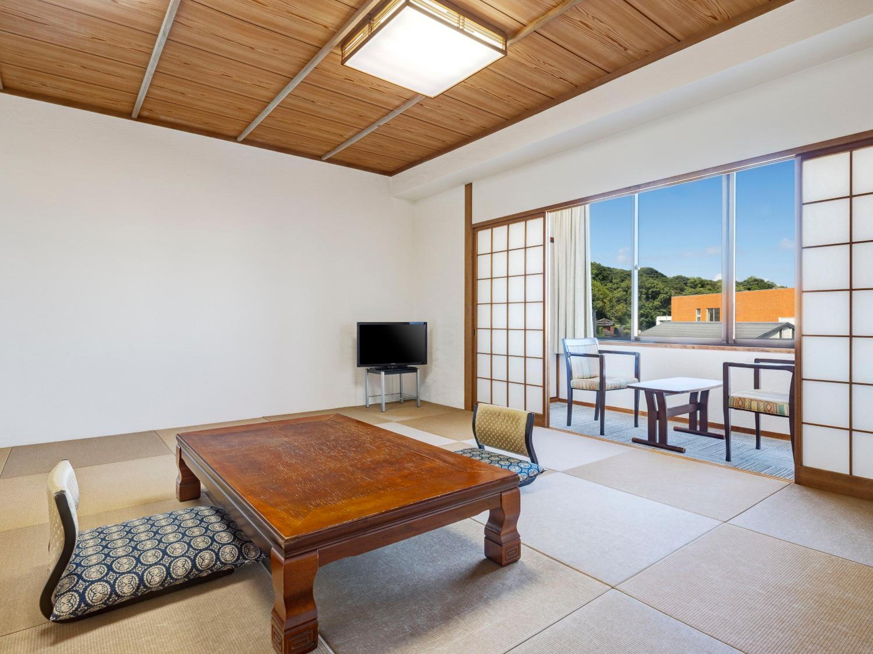 Japanese-Style Room (42㎡) Non-Smoking