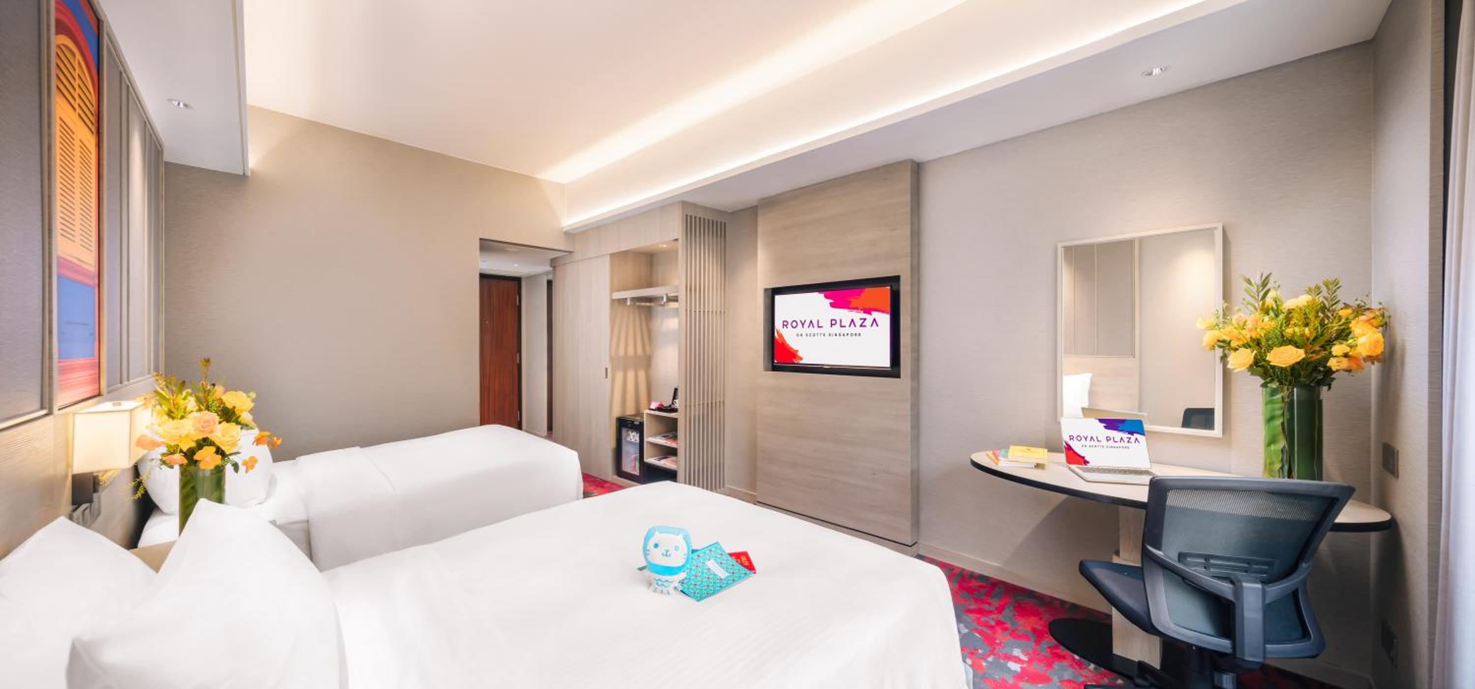 Deluxe Queen Room with Two Queen Beds Deluxe Queen Room with Two Queen Beds
