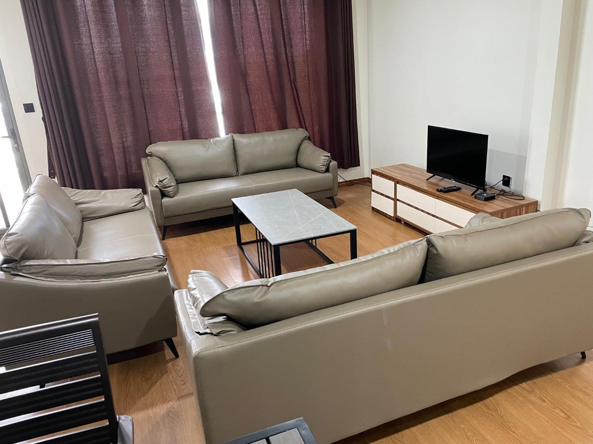 Three-Bedroom Villa photo 2