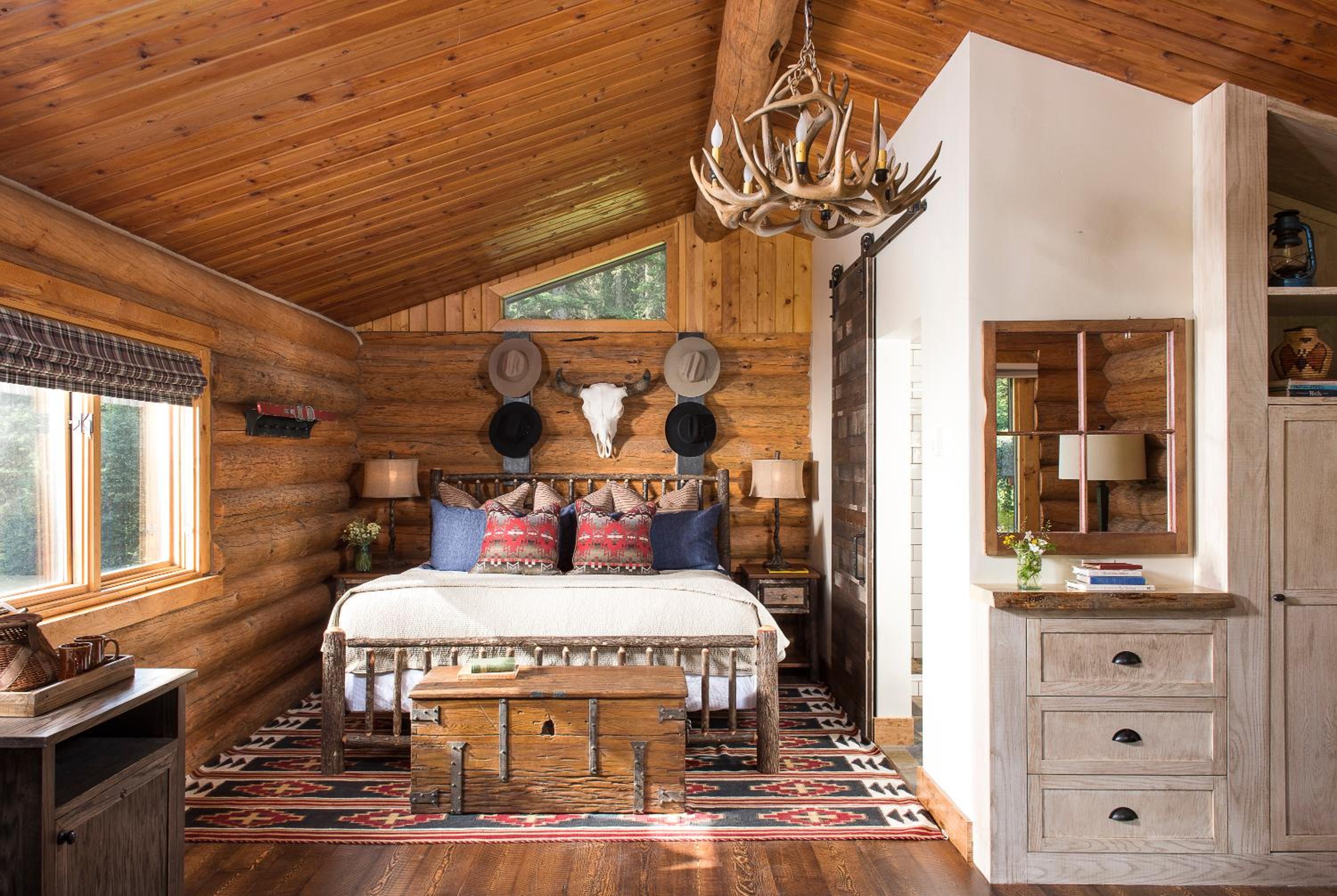 Bitterroot Cabin photo 1