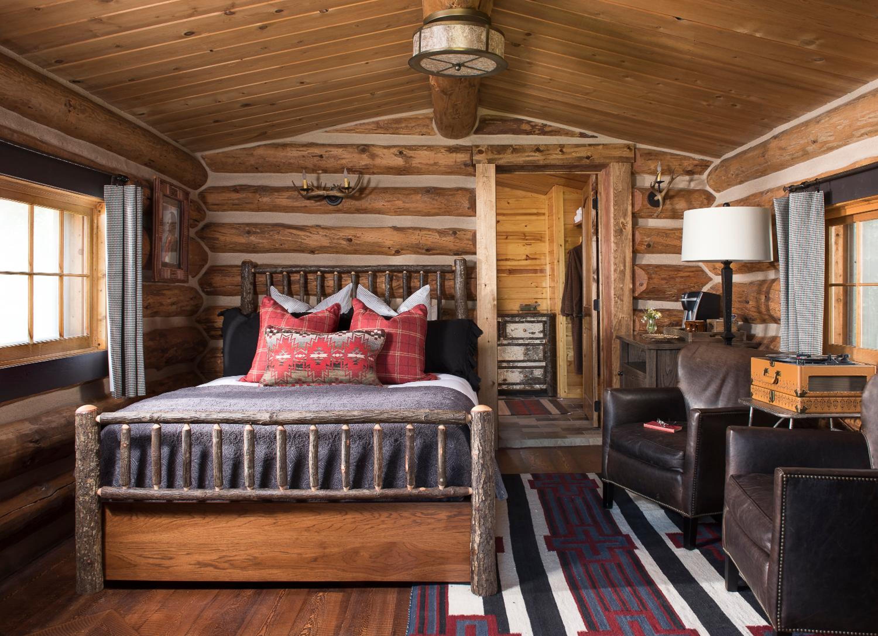 Porcupine Cabin photo 1