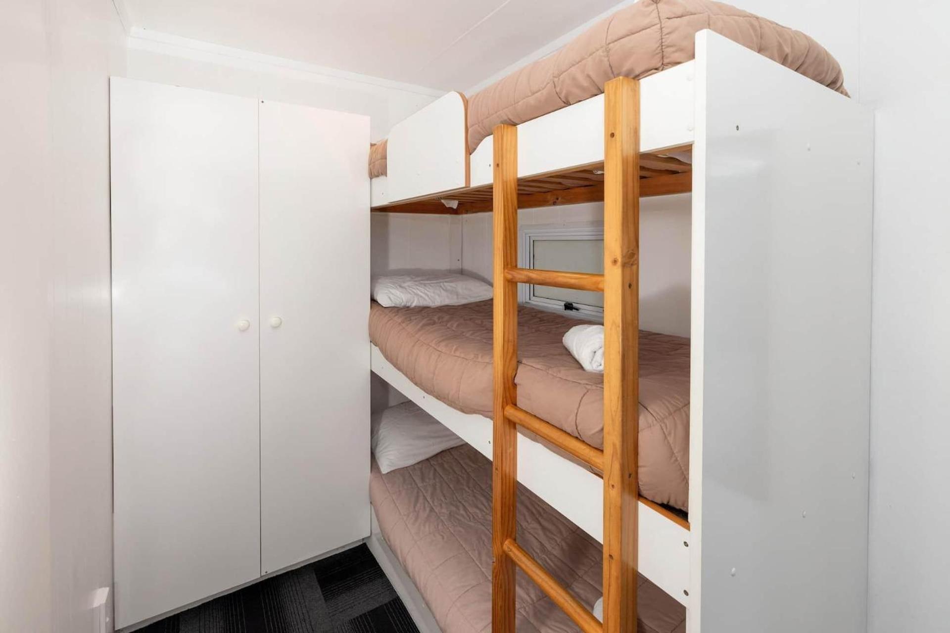 One-Bedroom Self Contained photo 1