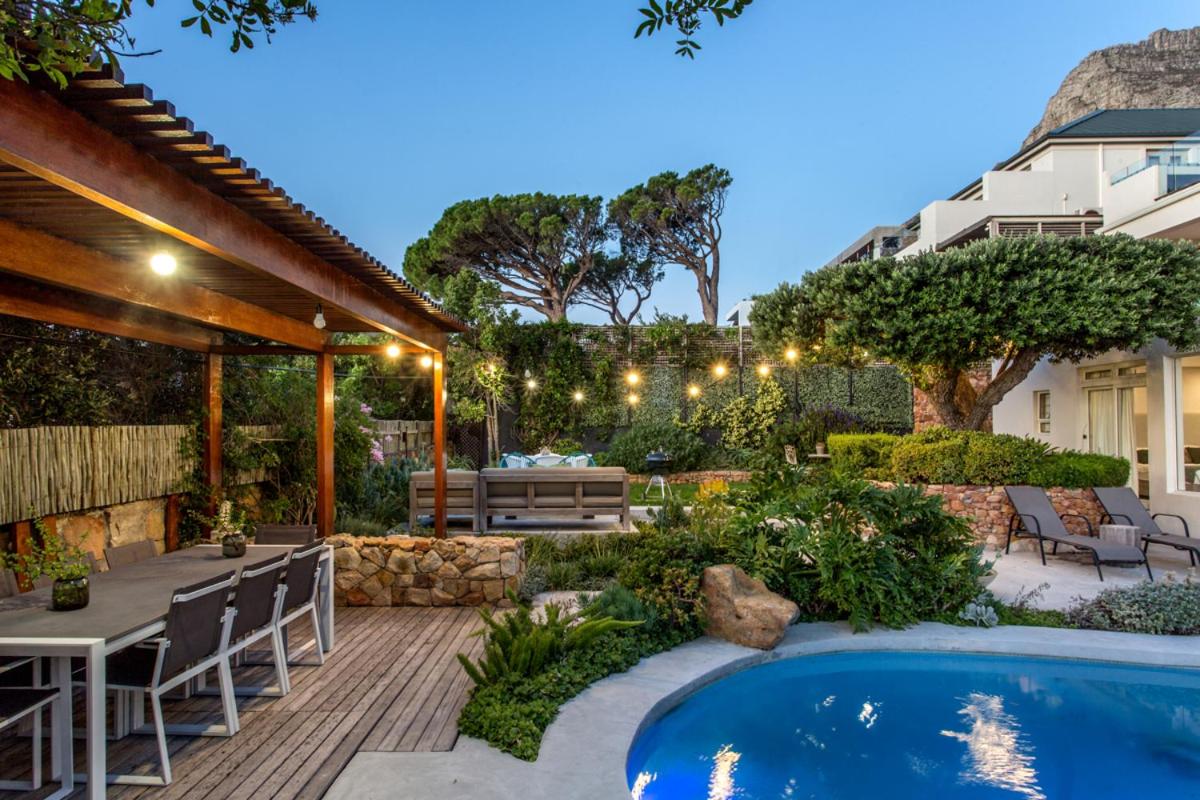 Villa with Sea View photo 3