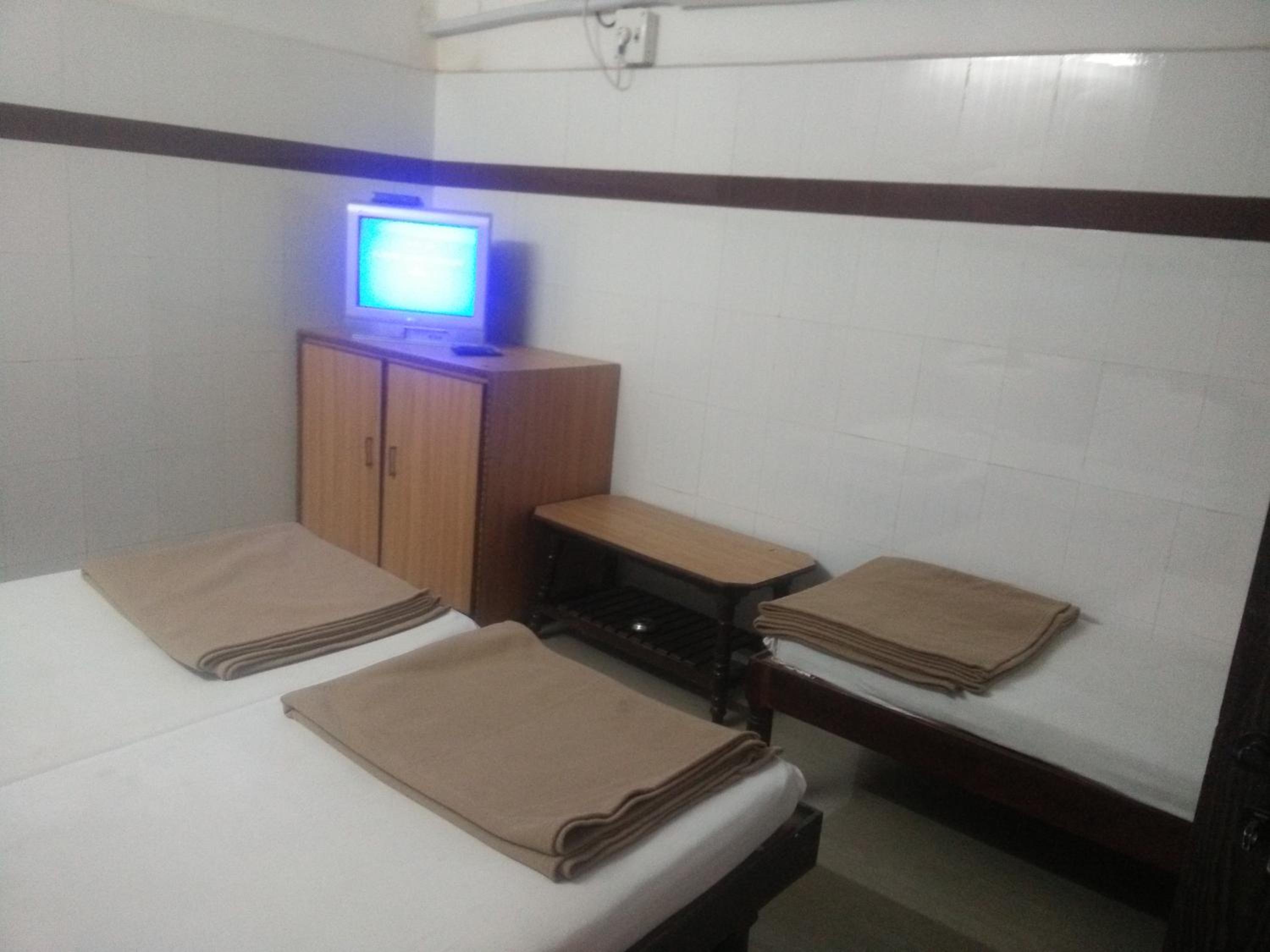 Comfort Triple Room with Shower photo 3