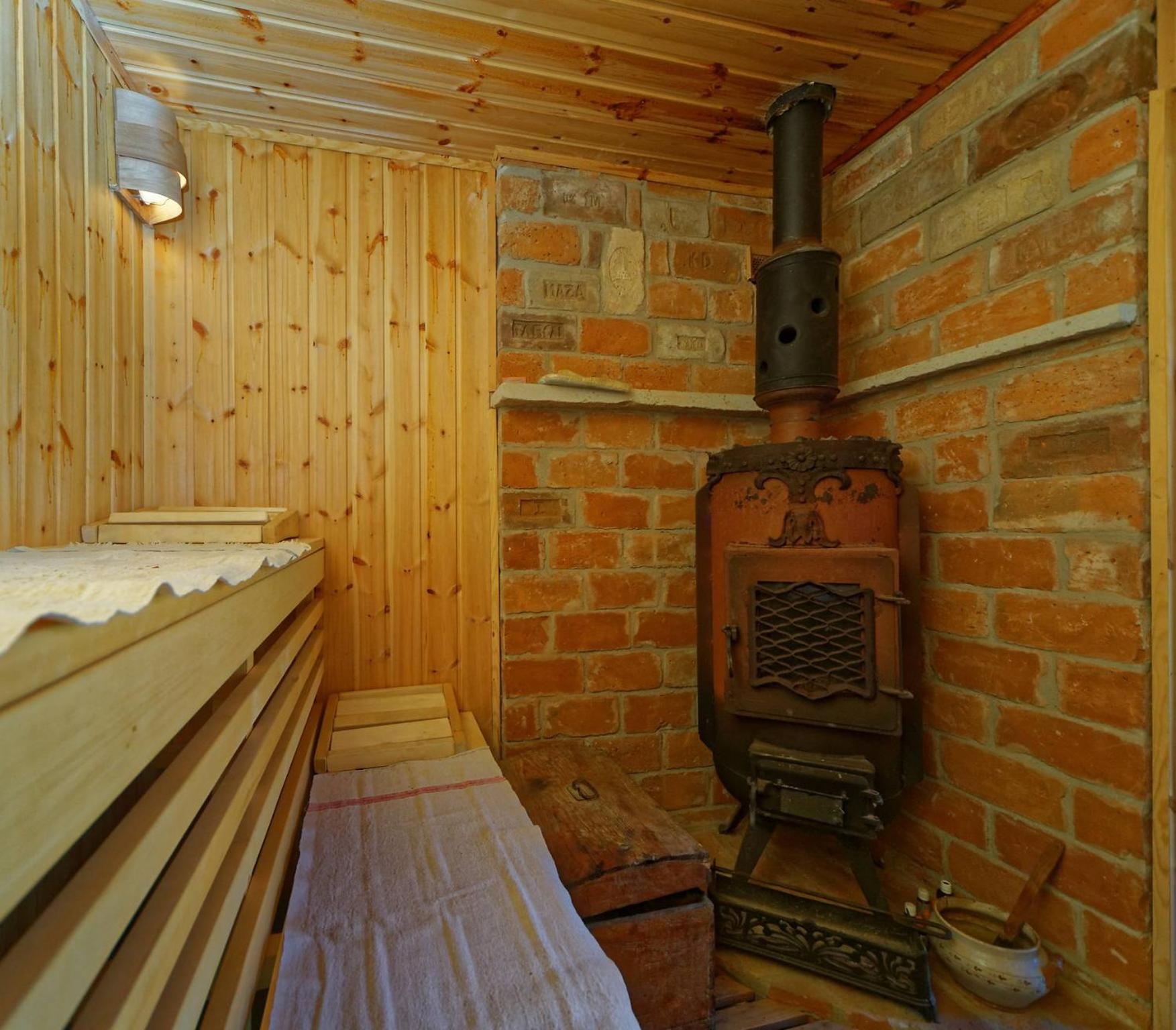 Deluxe Double or Twin Room - Photo 9
