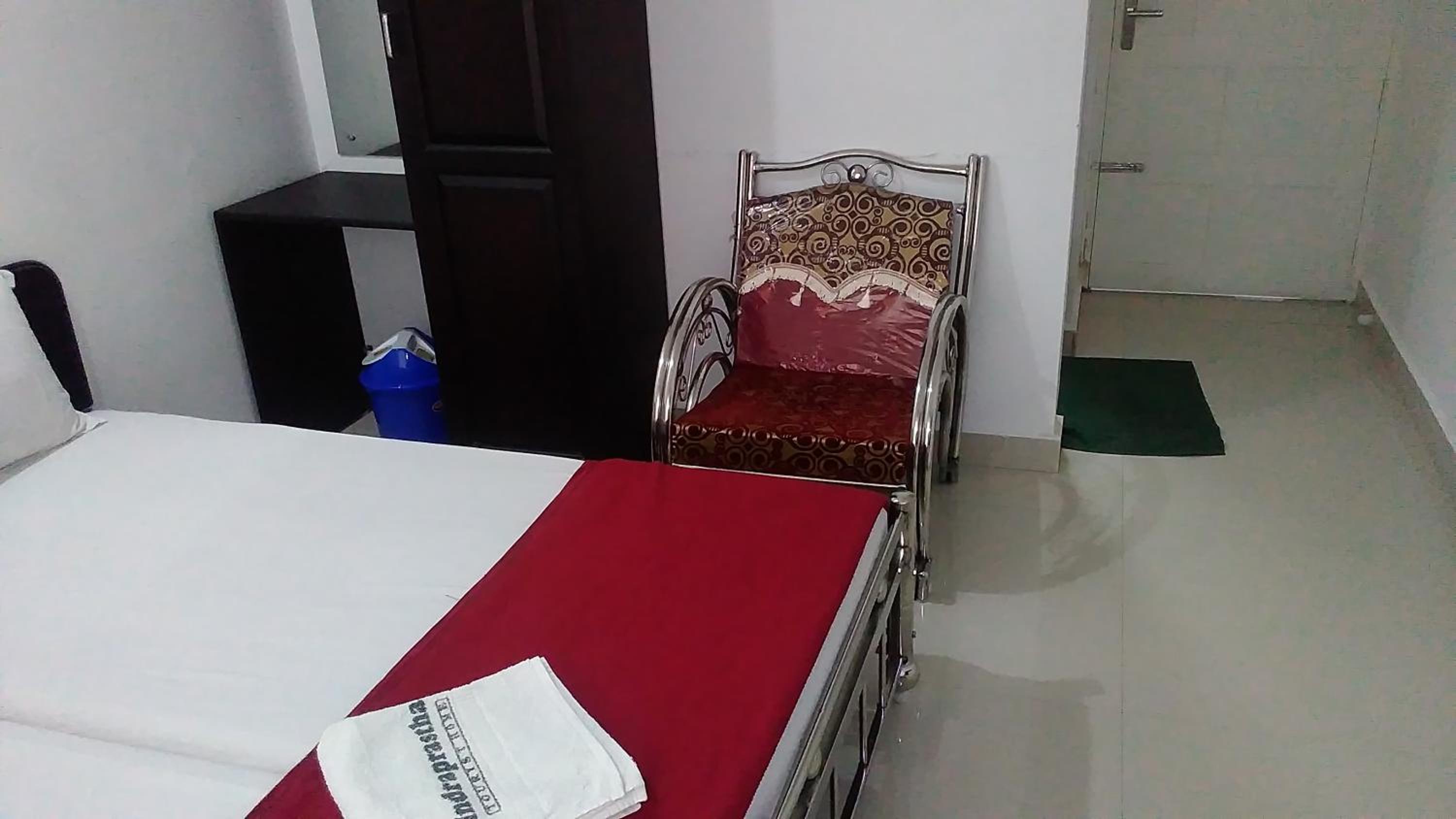 Deluxe Double Room With Bath photo 1