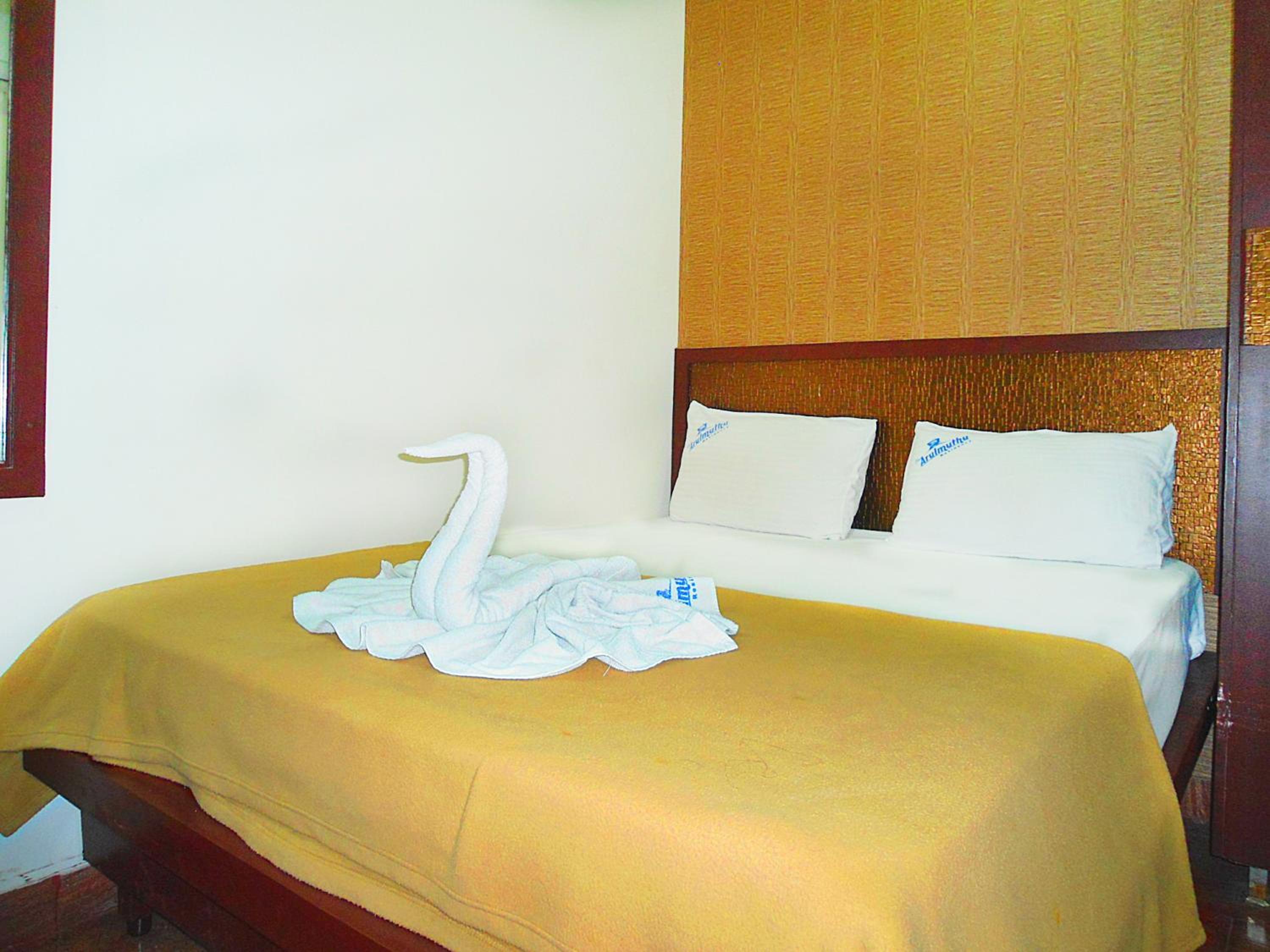 Budget Double Room photo 3