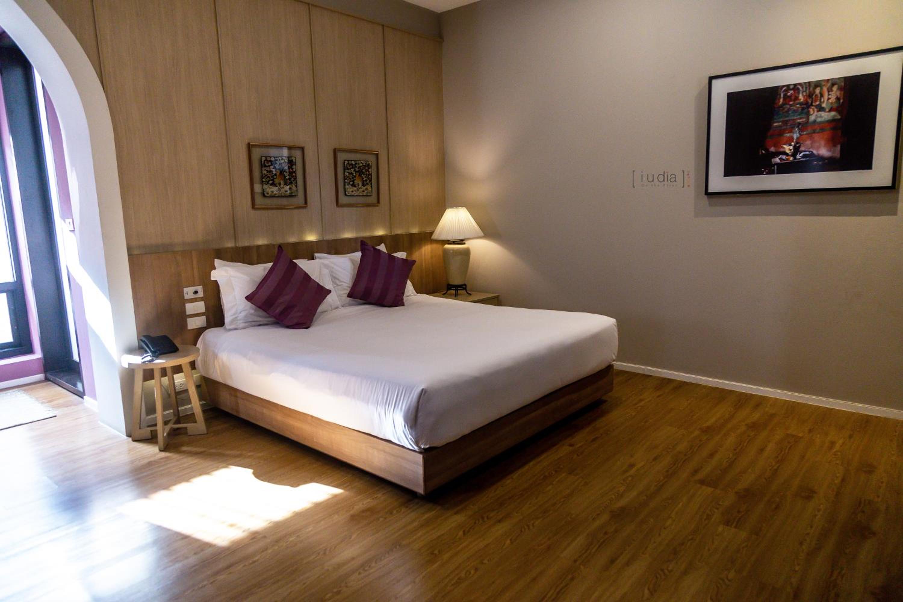 King Room with Pool View photo 2