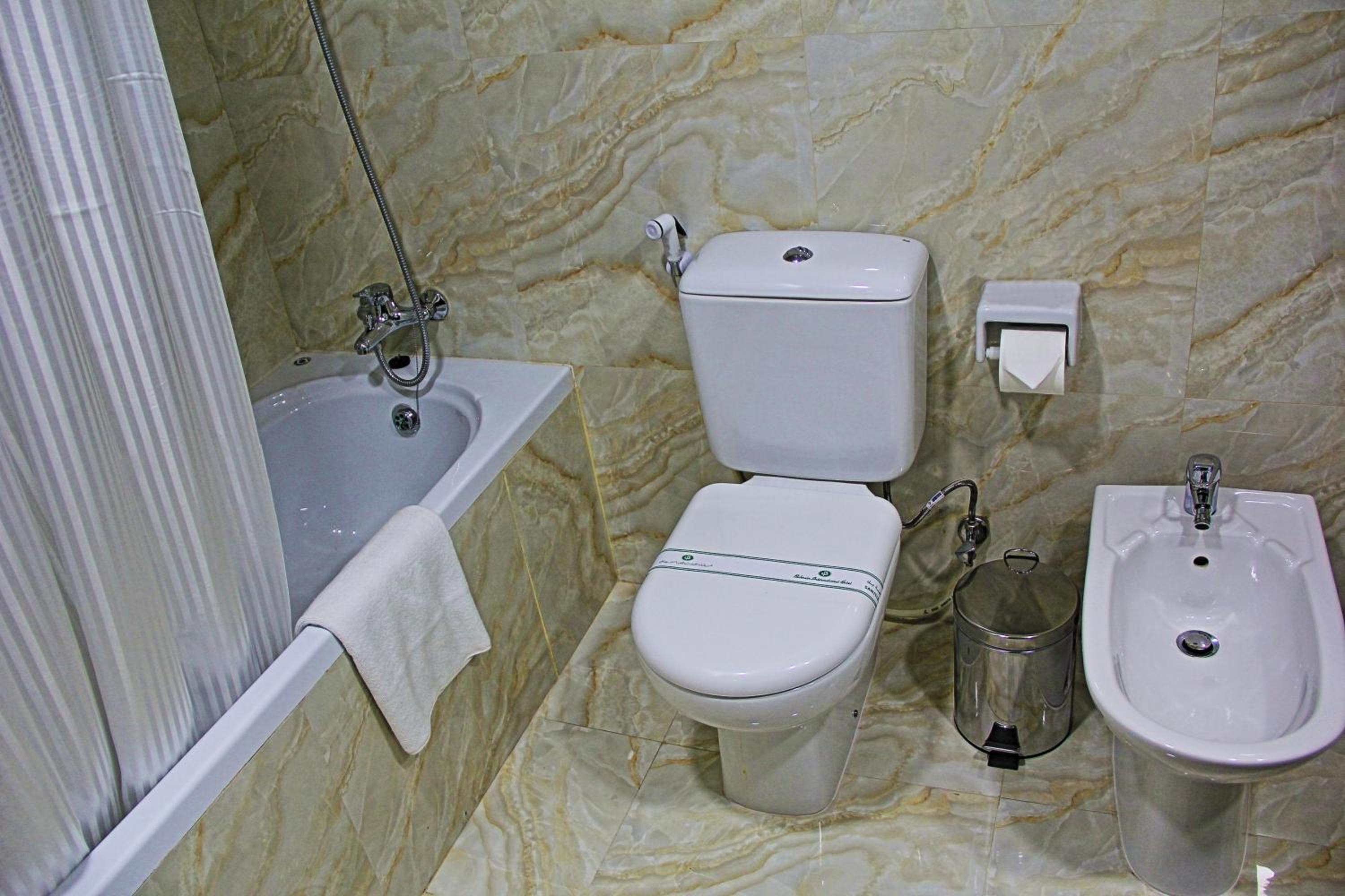 Double Room - Photo 5