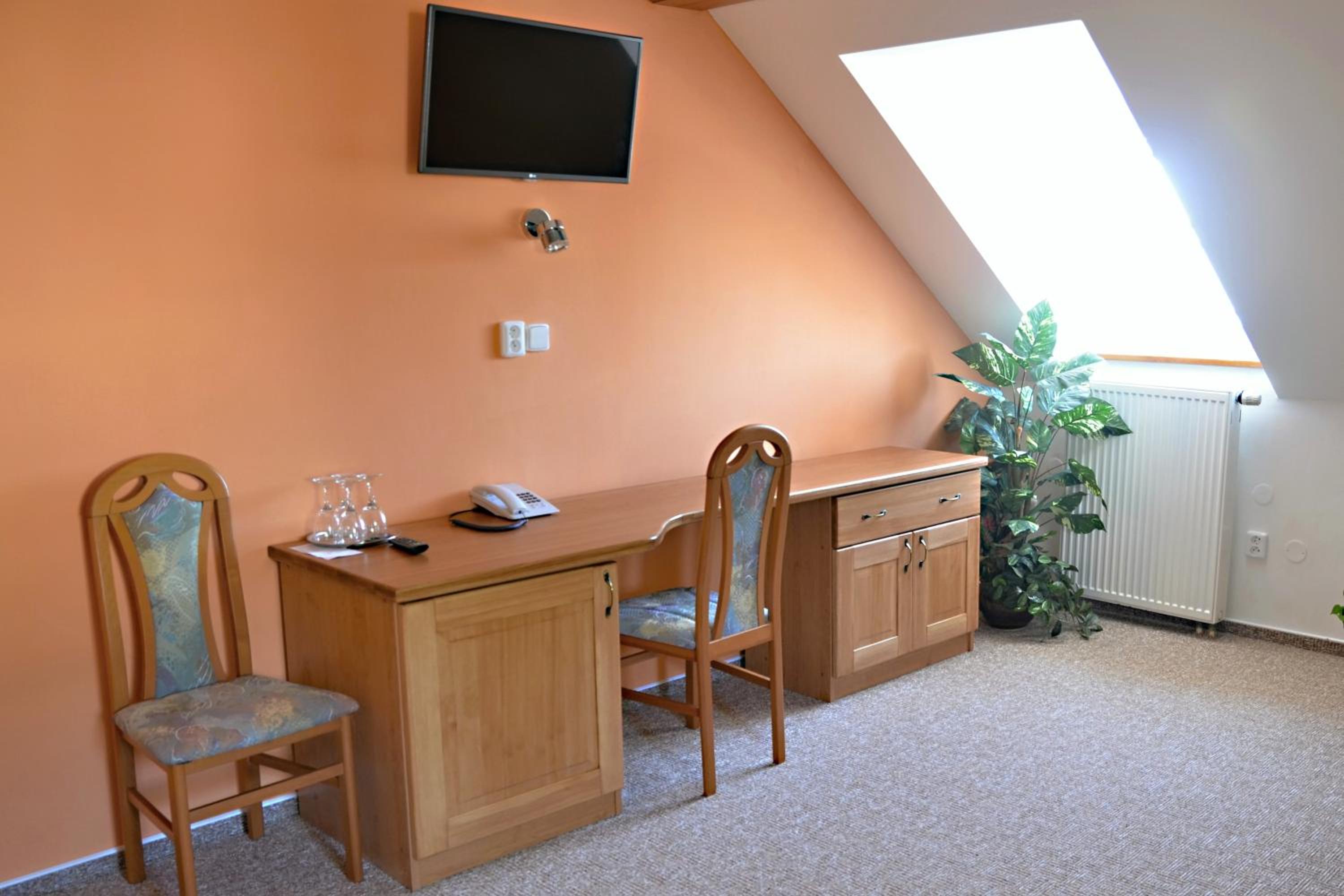 Quadruple Room - Photo 1