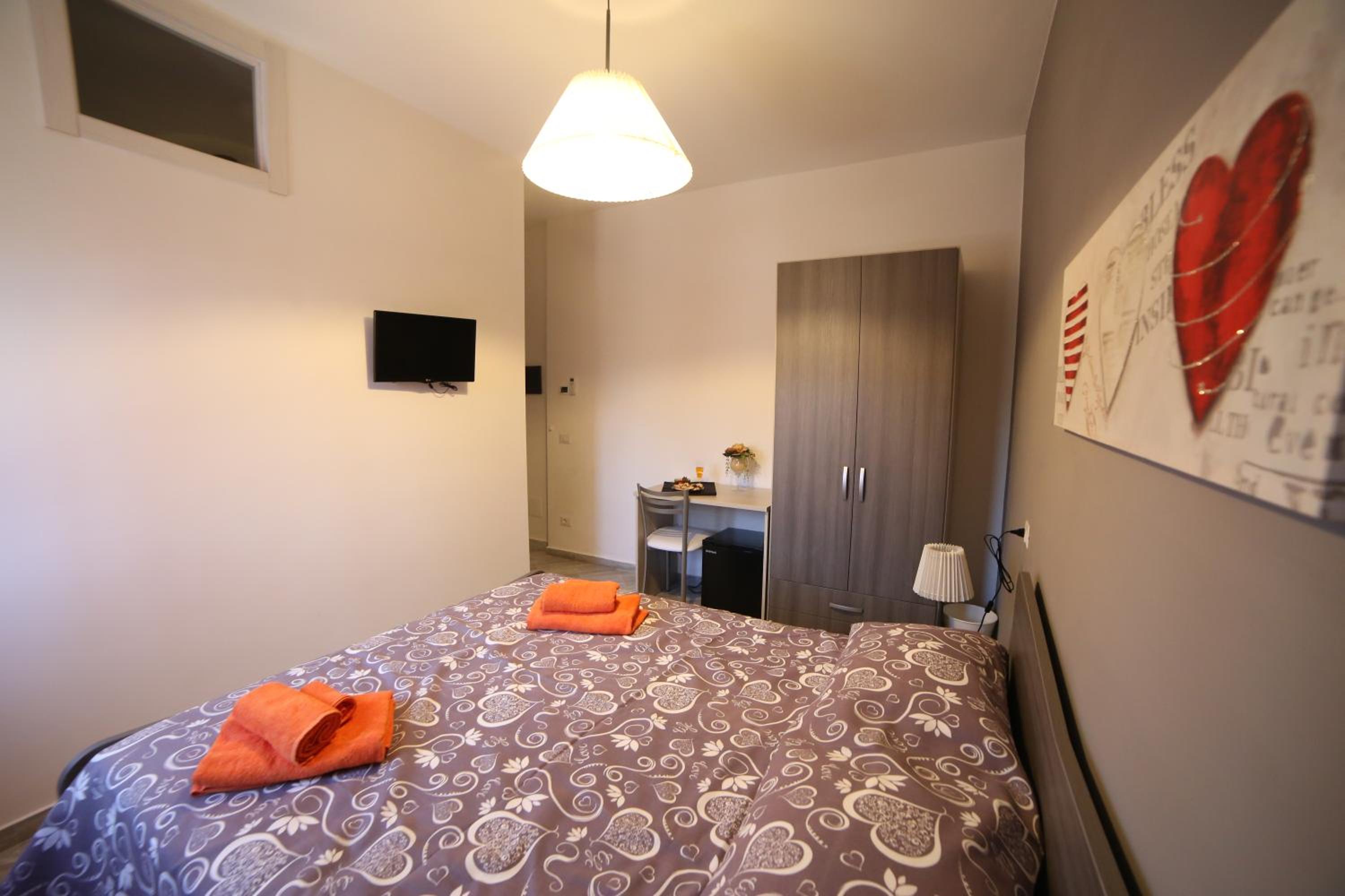 Standard Double Room photo 3