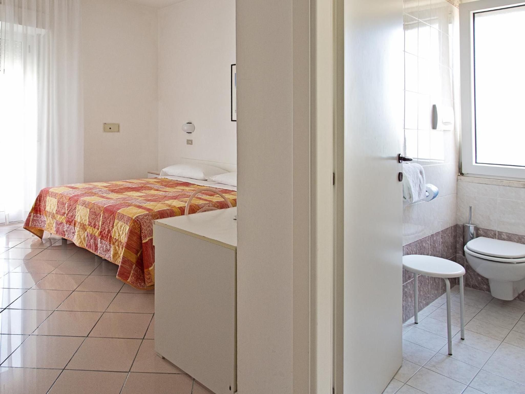 Double or Twin Room - Photo 1