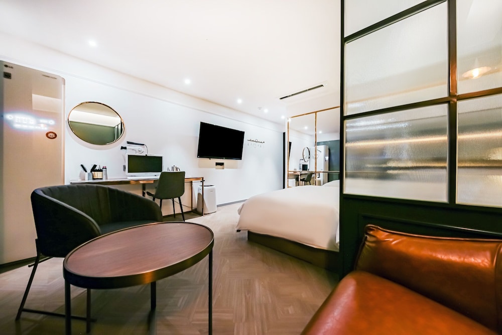 Deluxe Double Room - Photo 5