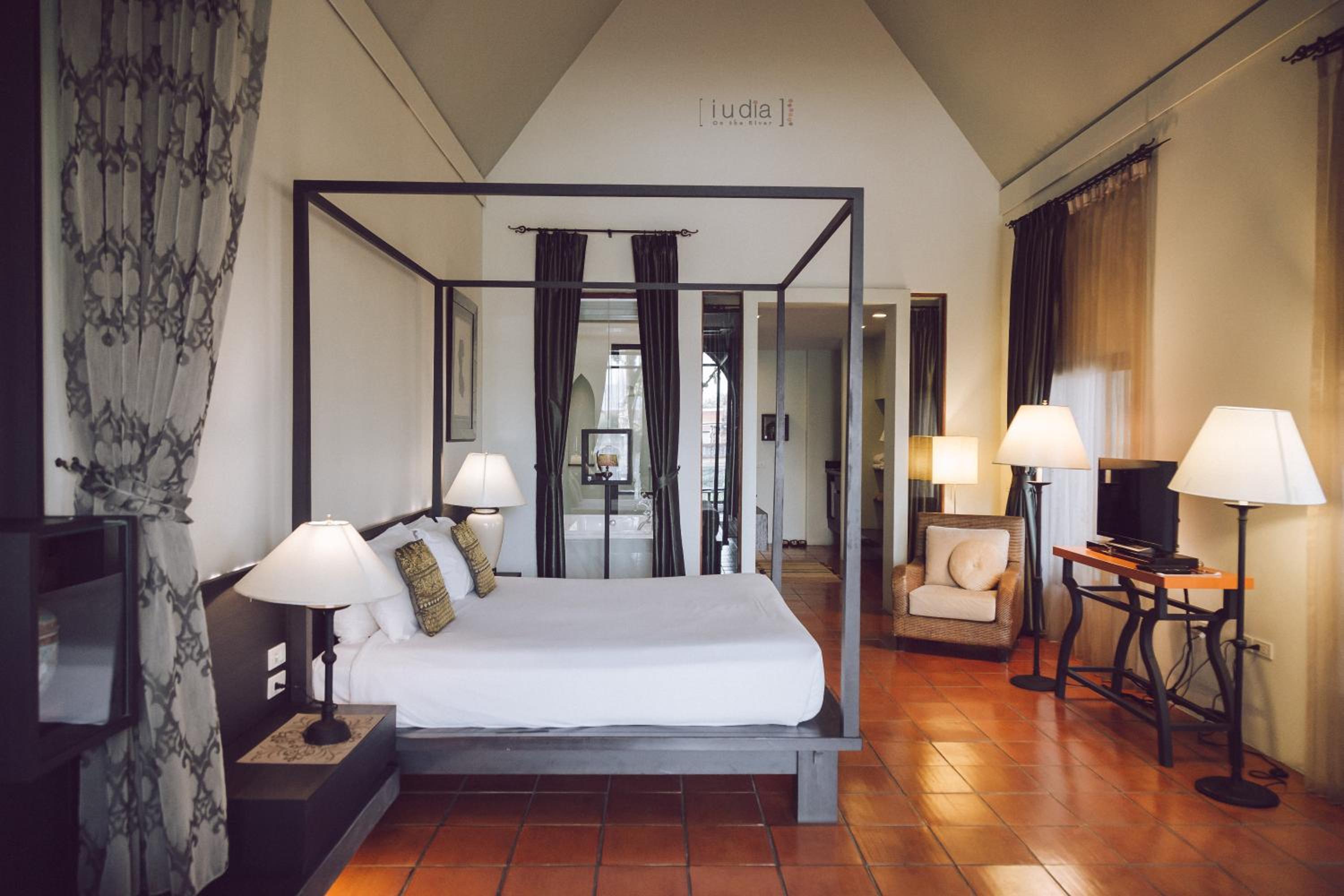 Superior King Room photo 1