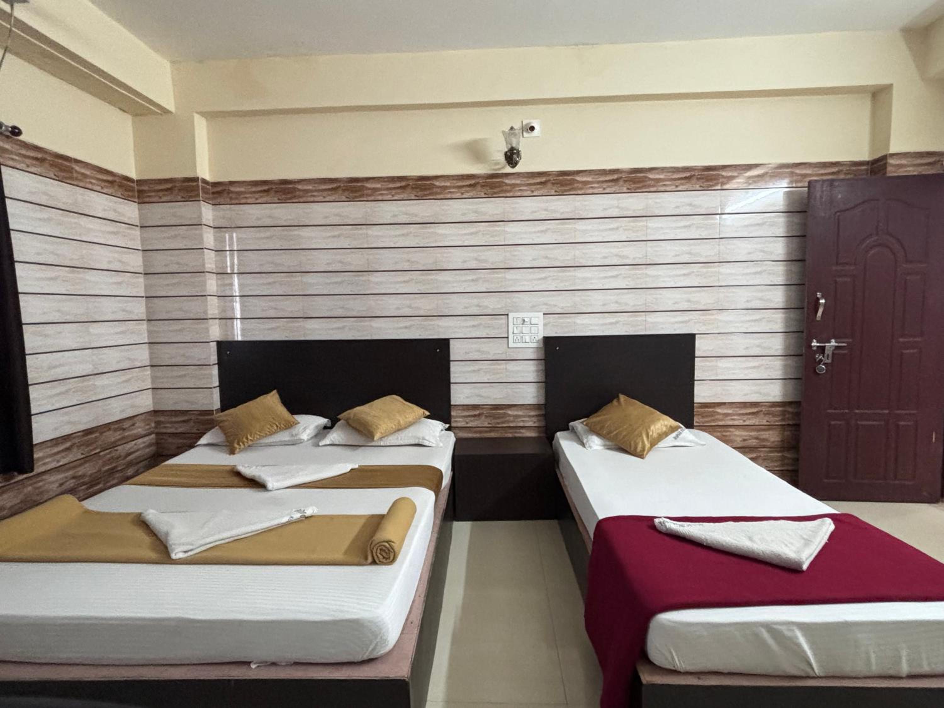 Deluxe Triple Room photo 3
