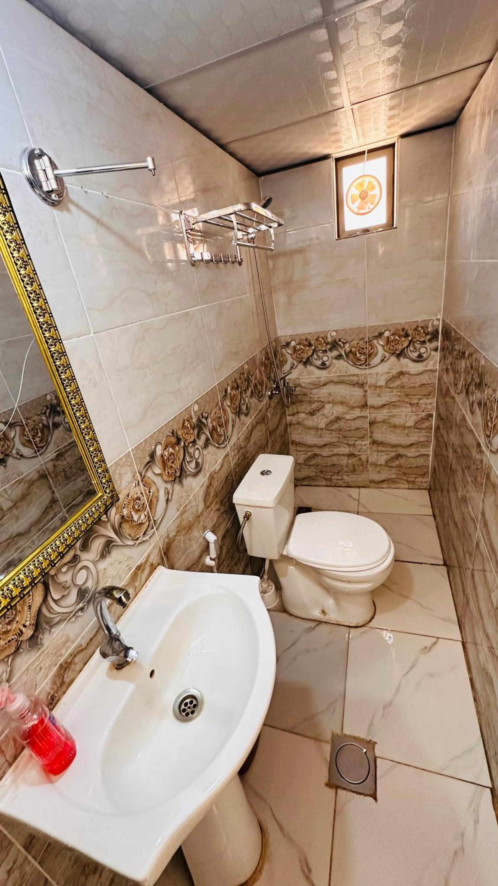 Triple Room with Private Bathroom photo 3