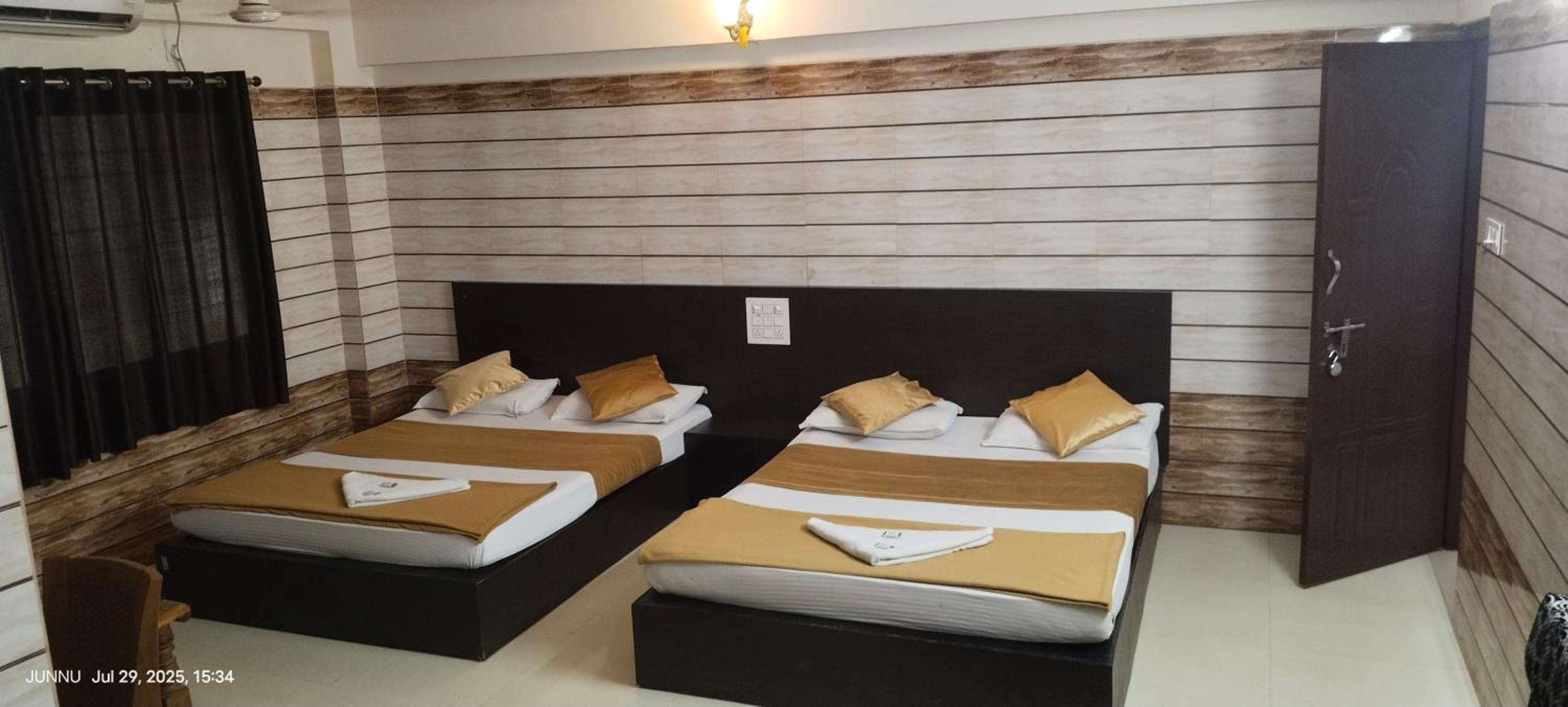 Deluxe Quadruple Room photo 2
