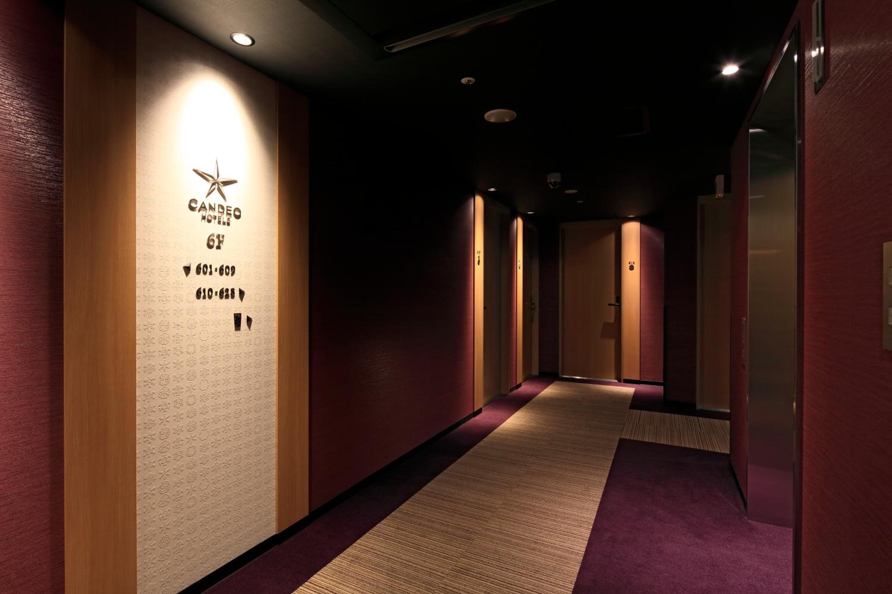 Room Selected at Check-In 2 adult (No choice of bed preference)