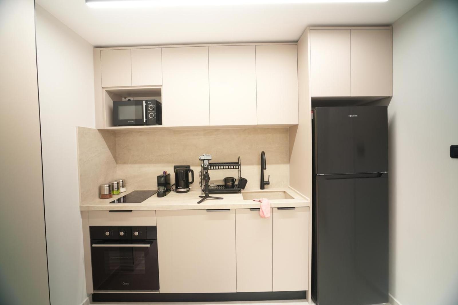Two-Bedroom Deluxe Apartment photo 2