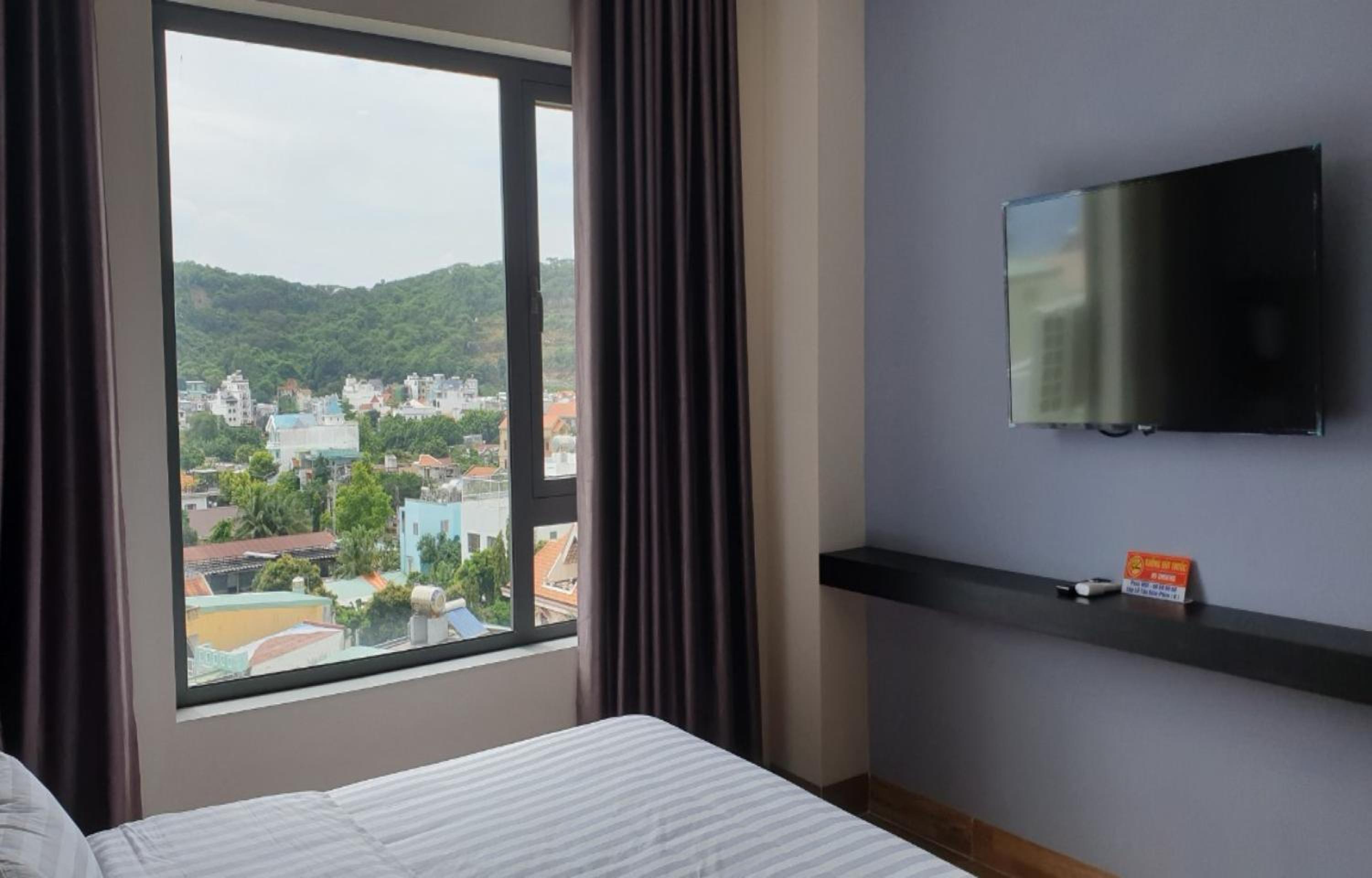 Deluxe Double Room - Photo 12