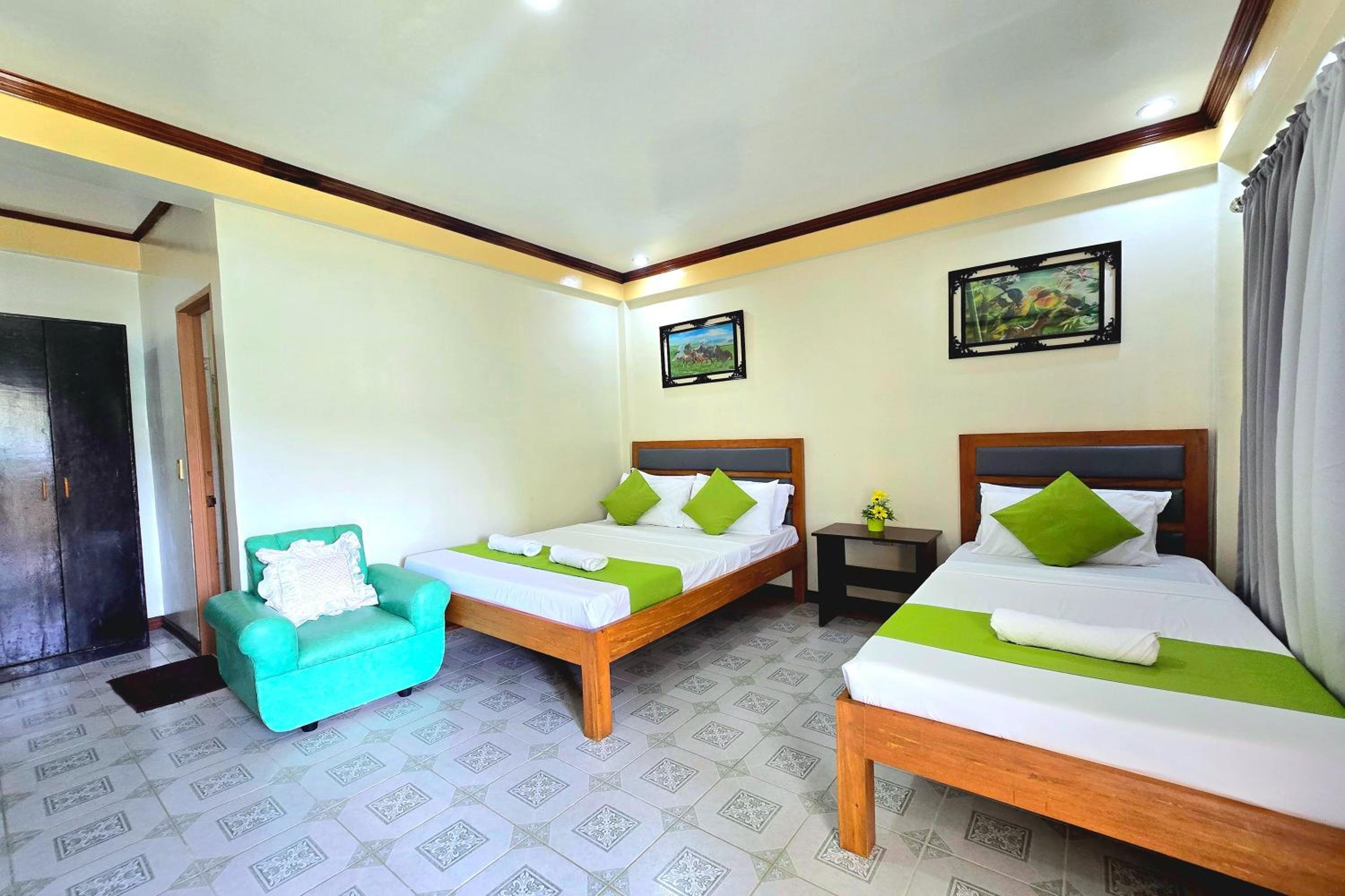 Standard Triple Room - Photo 17