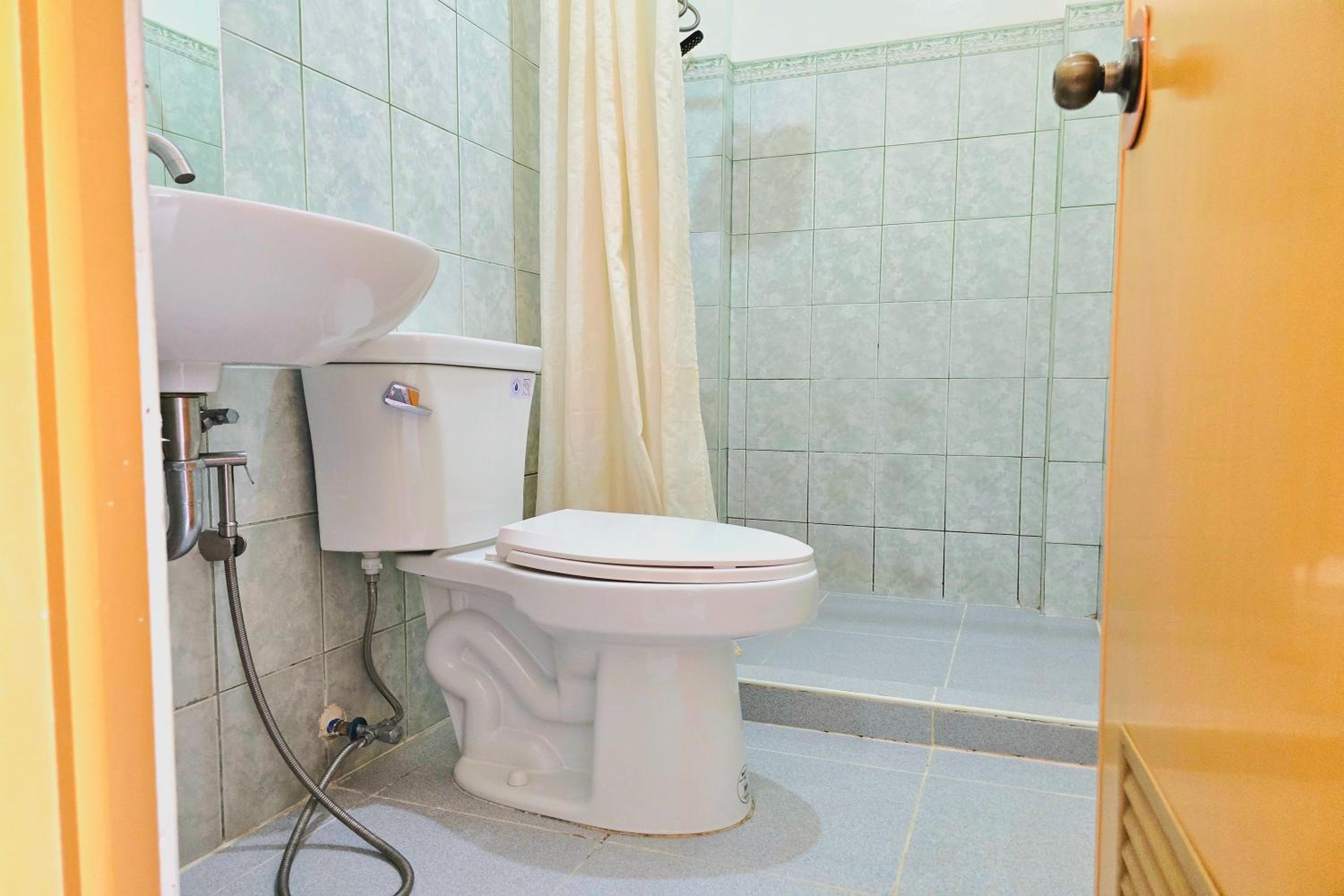 Standard Triple Room - Photo 19