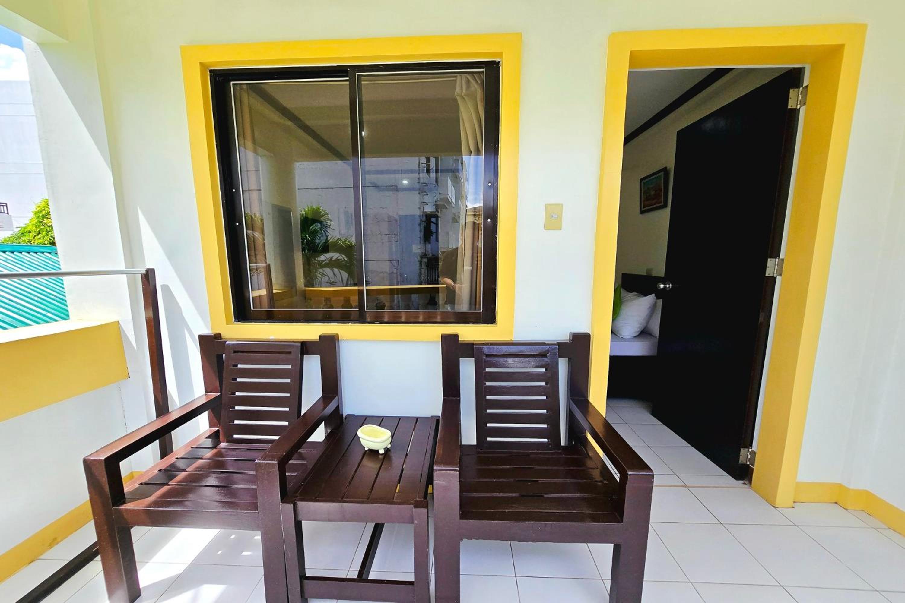 Standard Triple Room - Photo 22