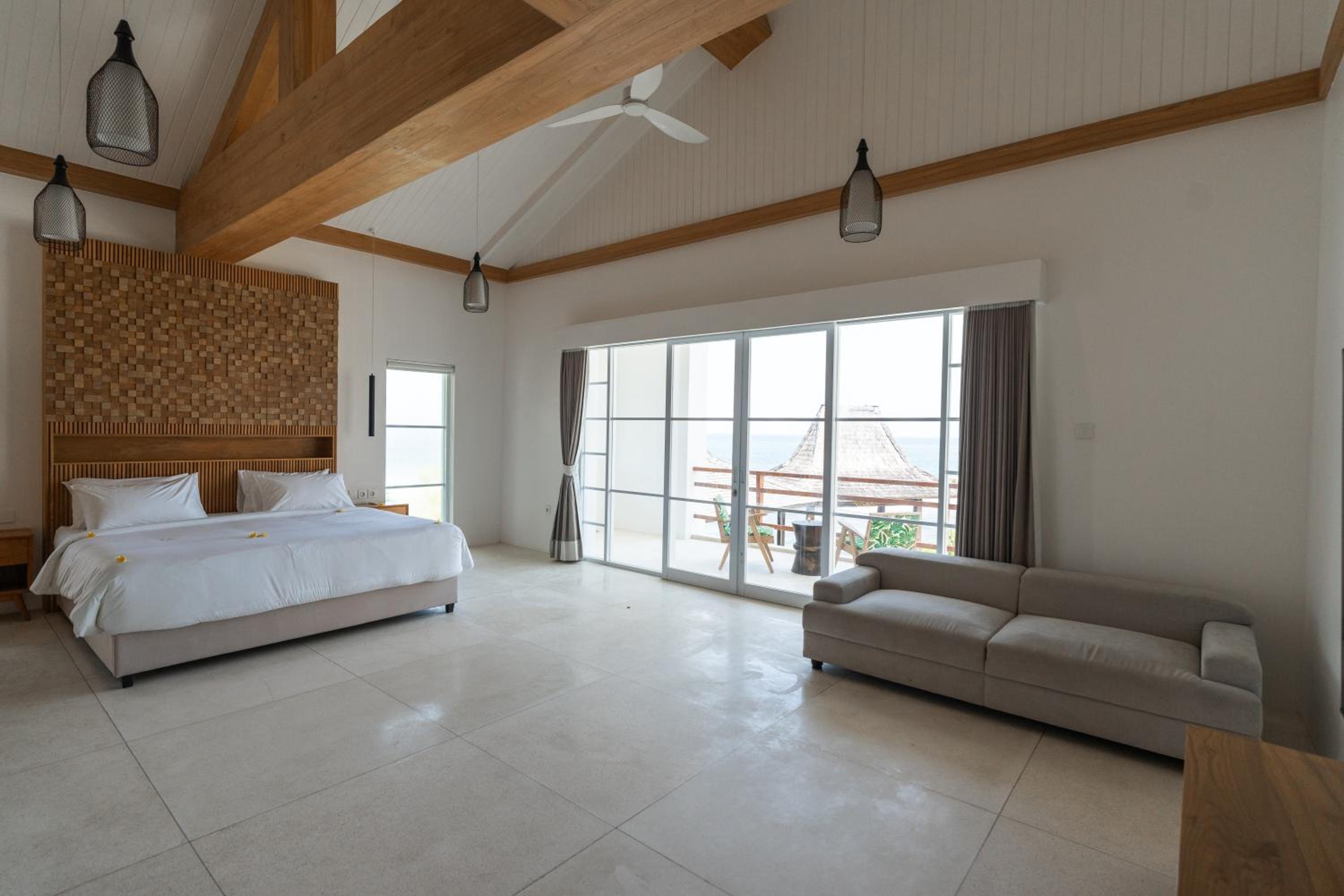 Villa - Beach Front - Photo 9