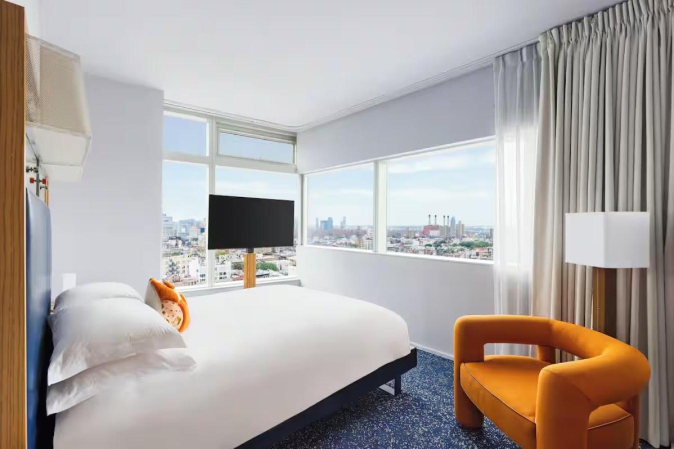 Standard Queen Room