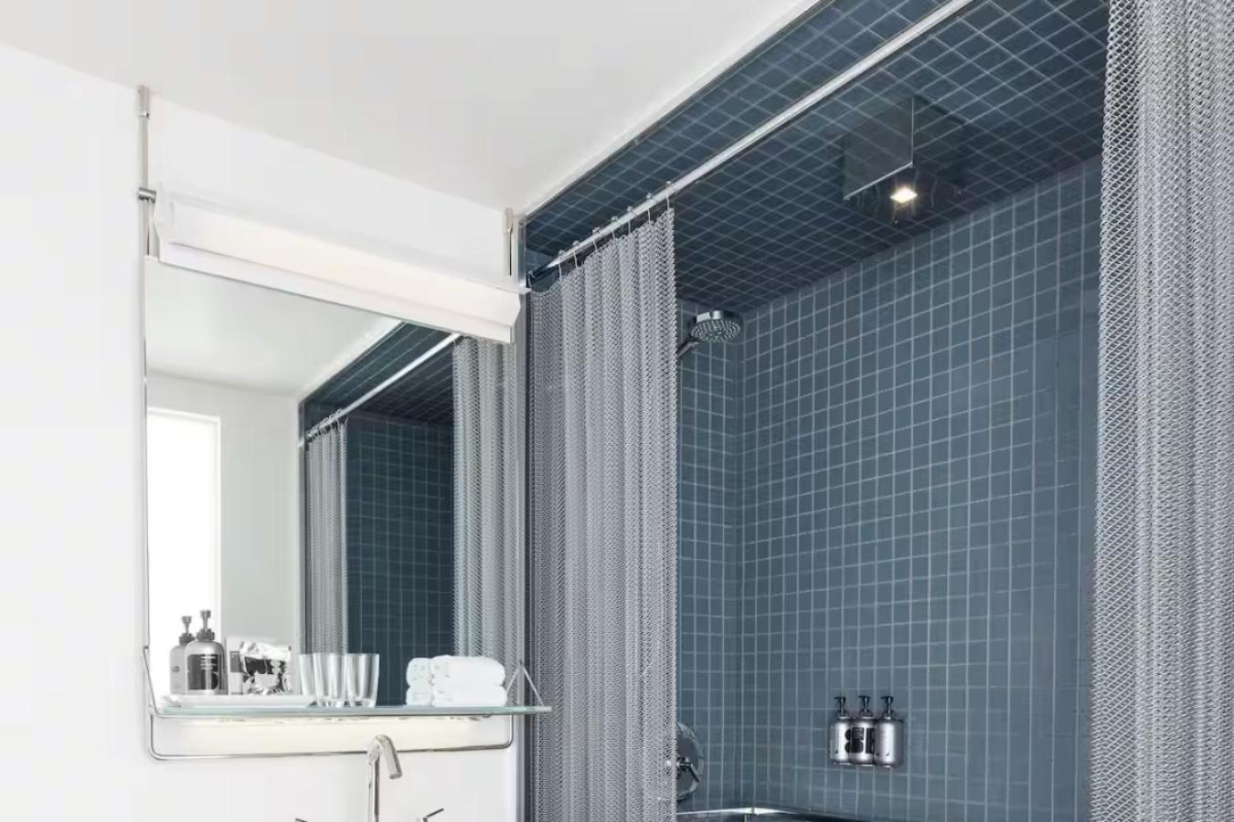 Queen Room - Disability Access