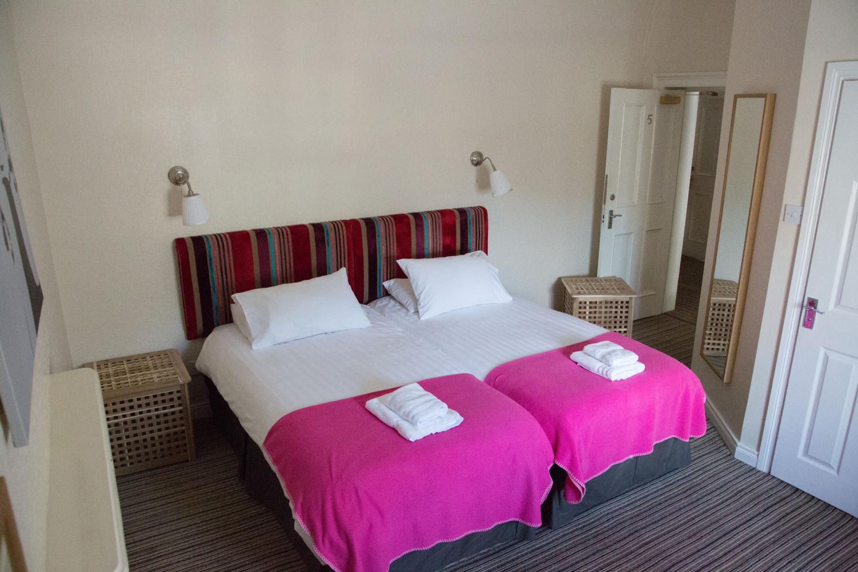 Standard Twin Room - First Floor photo 3
