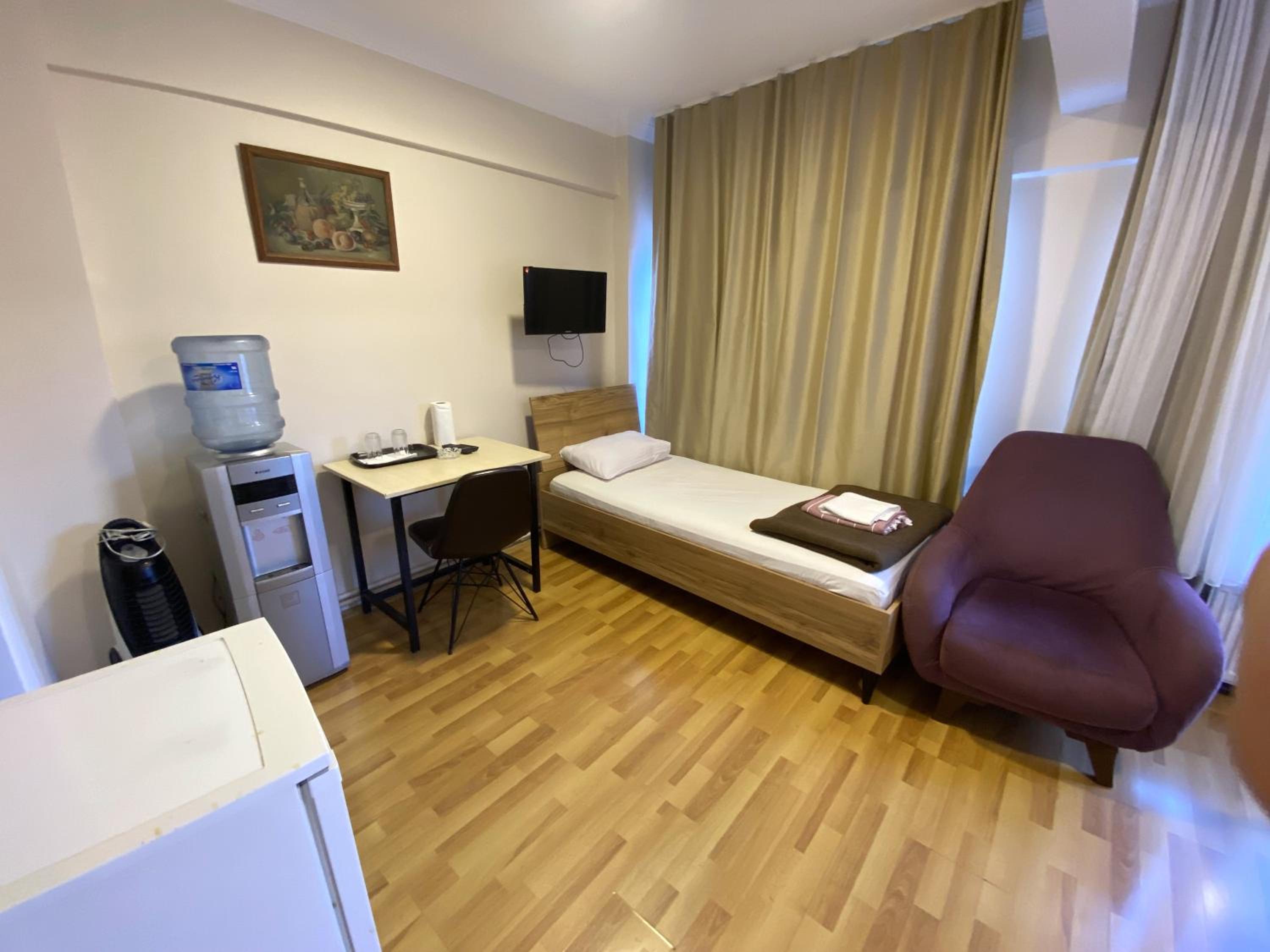 Superior Triple Room photo 3