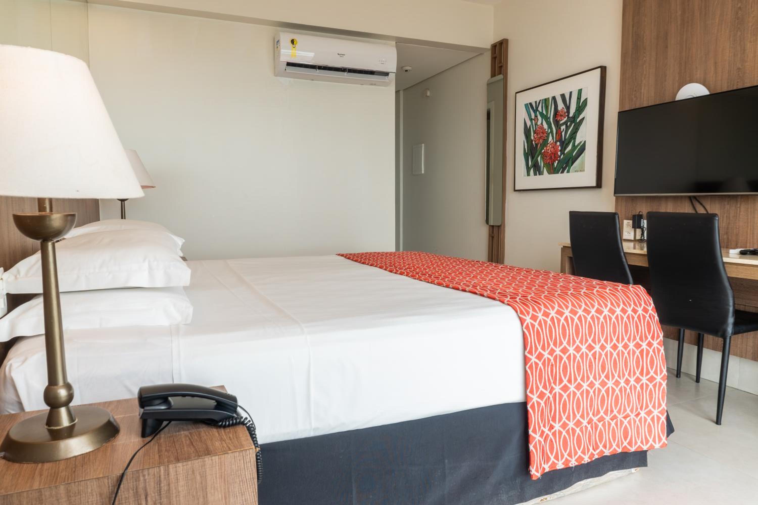 Standard Double Room - Disability Access photo 1